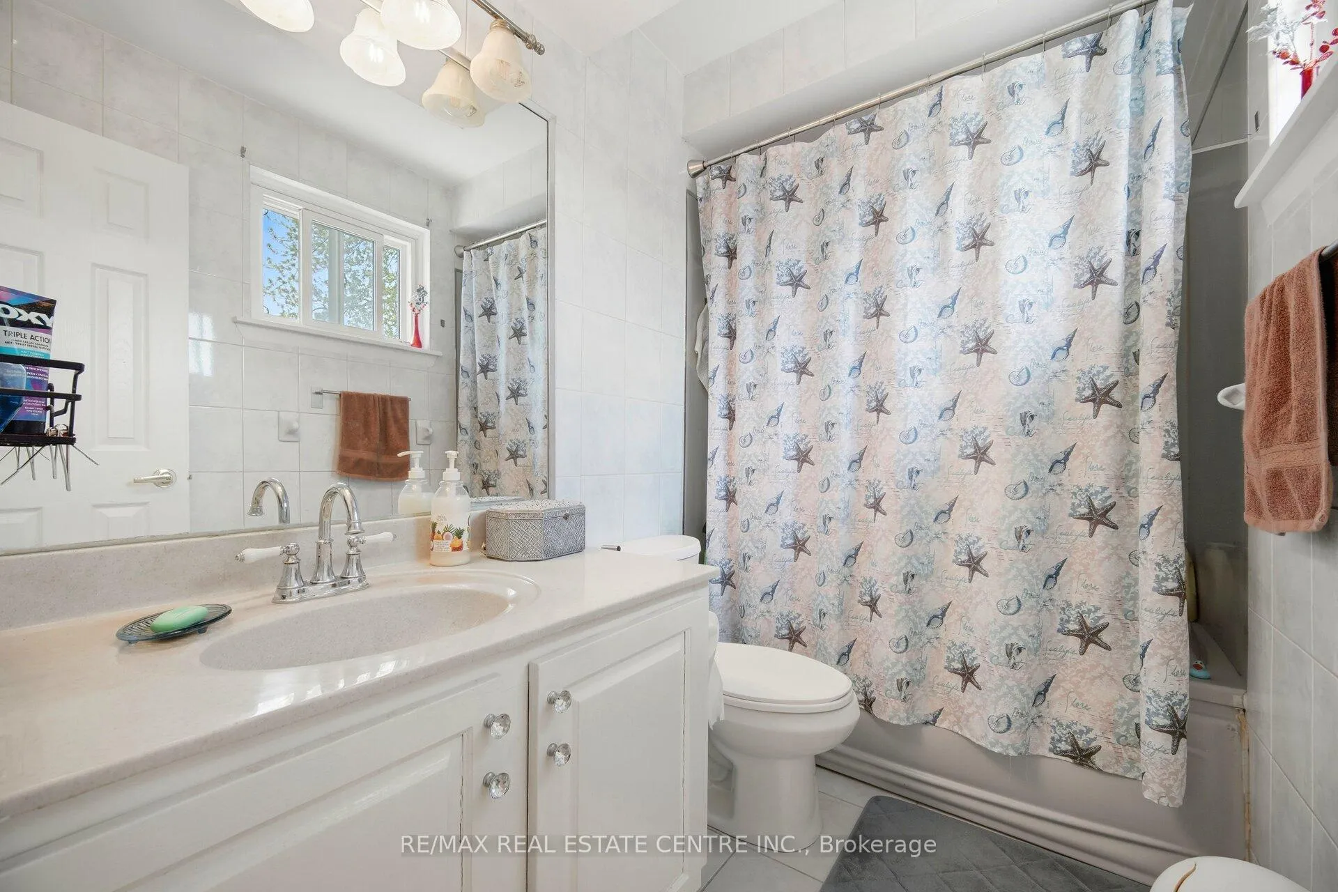 Photo 17 of 50 Esplanade Road, Brampton, Southgate — HOMEH
