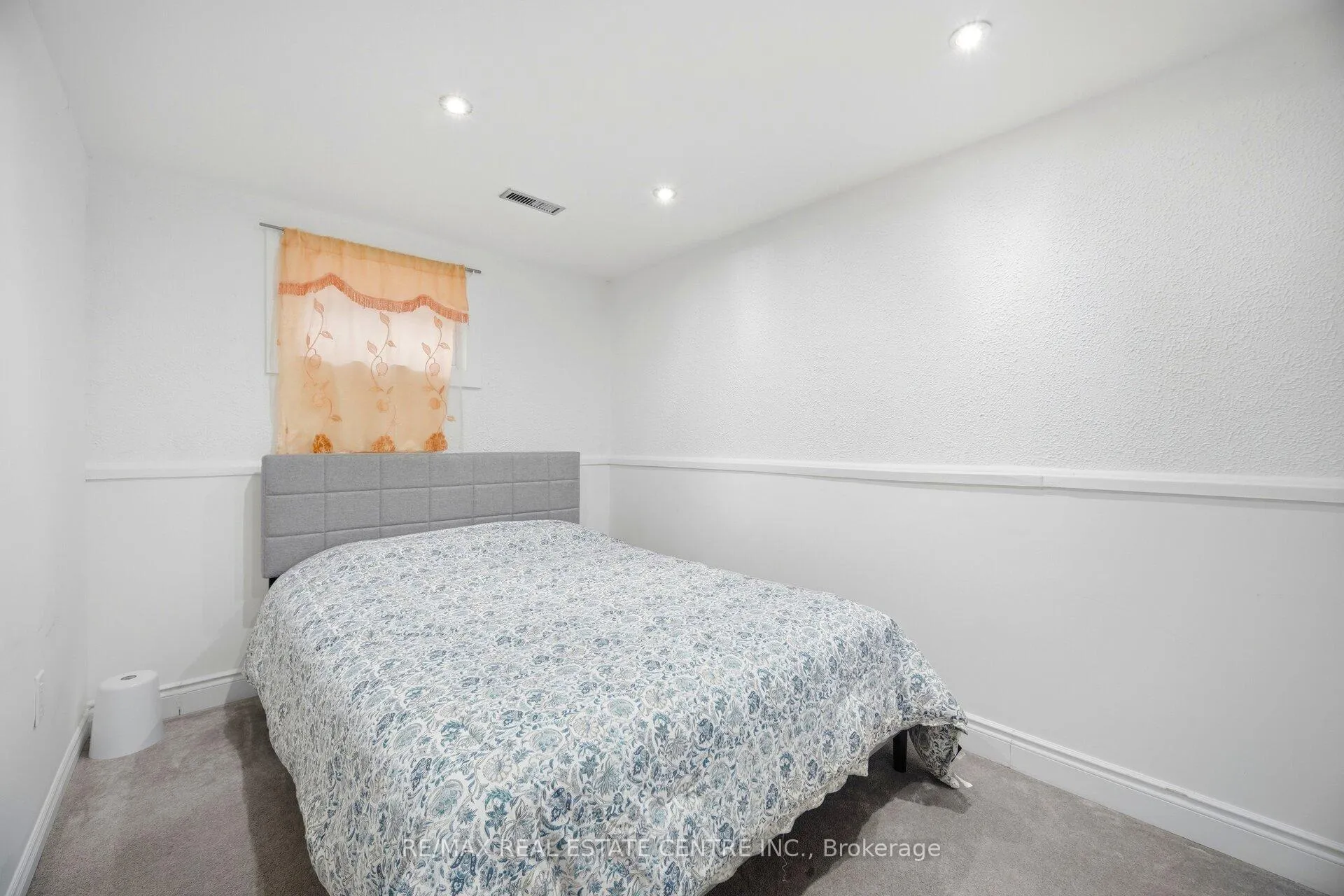 Photo 22 of 50 Esplanade Road, Brampton, Southgate — HOMEH