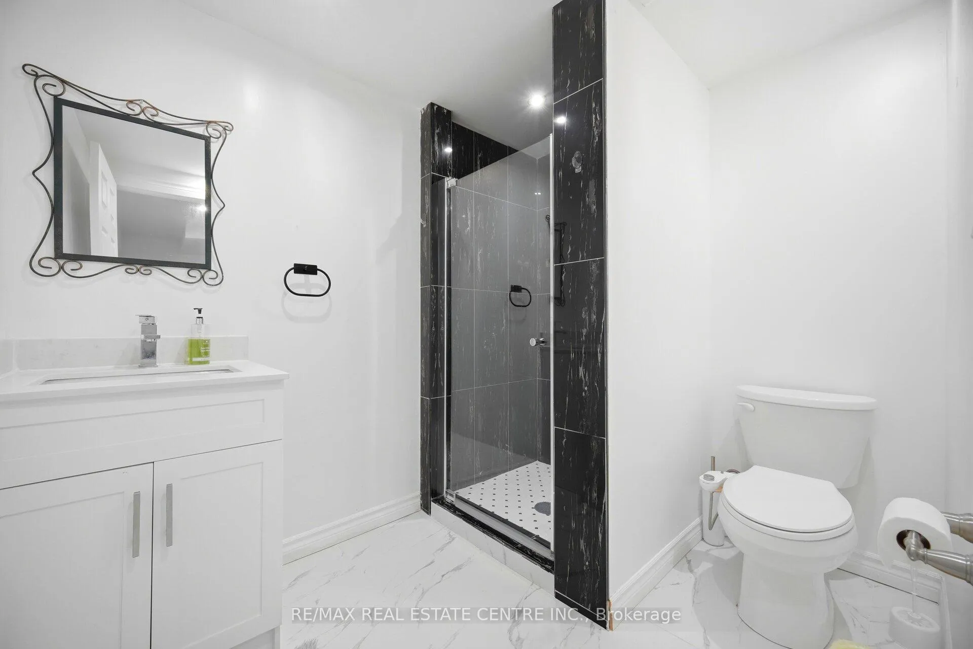 Photo 23 of 50 Esplanade Road, Brampton, Southgate — HOMEH