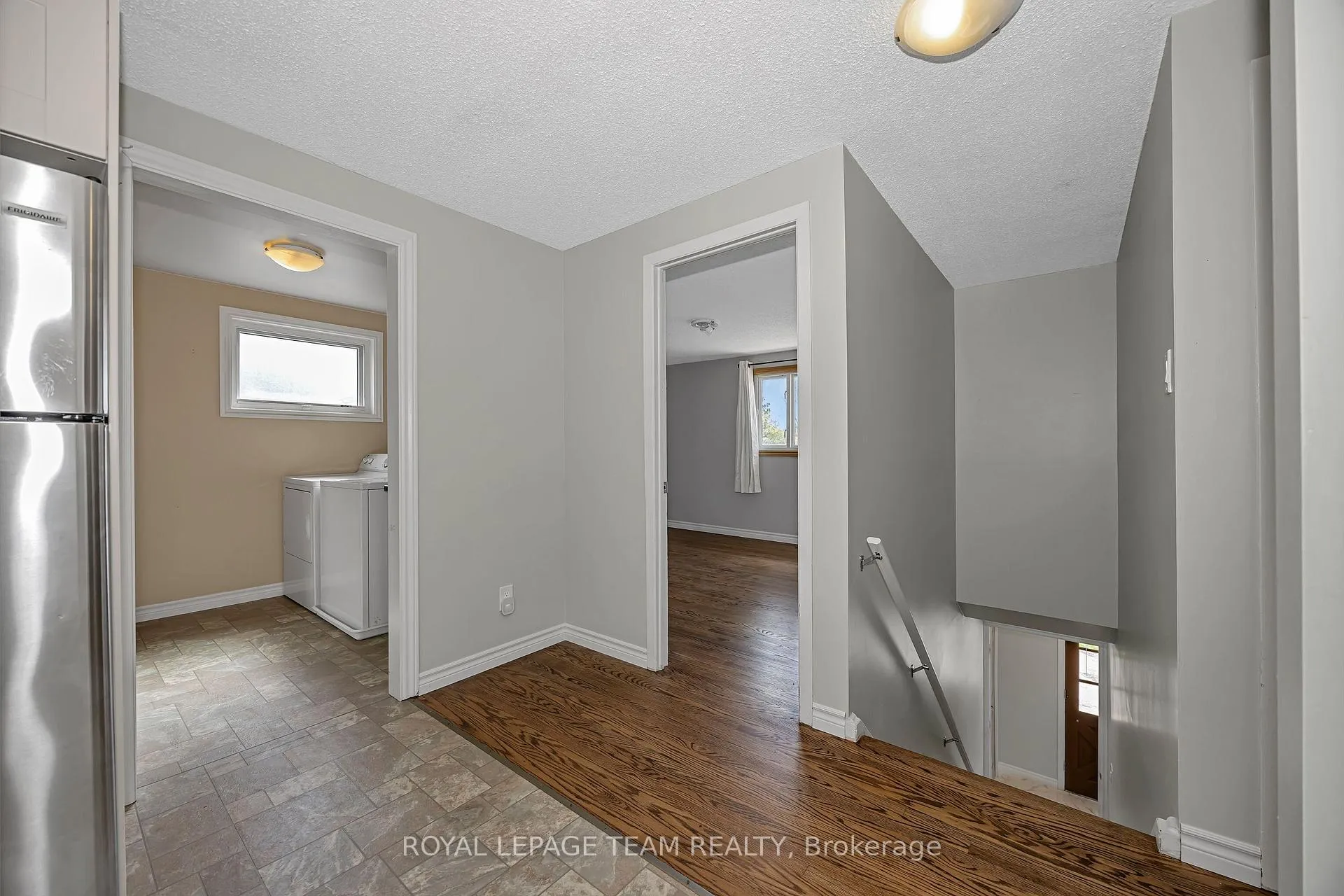 Photo 23 of 73 Southpark Drive, Ottawa, Blackburn Hamlet — HOMEH