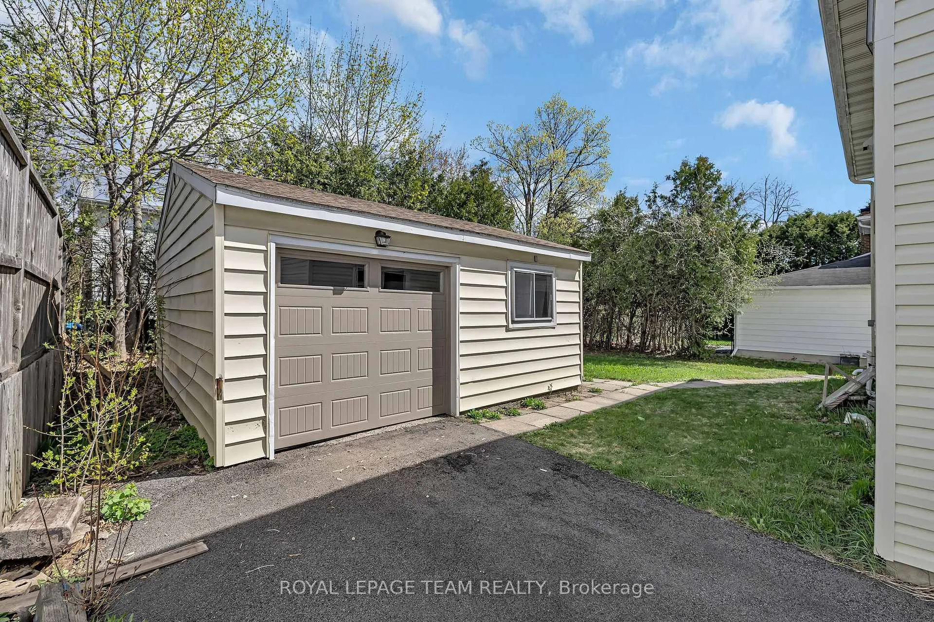 Photo 47 of 73 Southpark Drive, Ottawa, Blackburn Hamlet — HOMEH