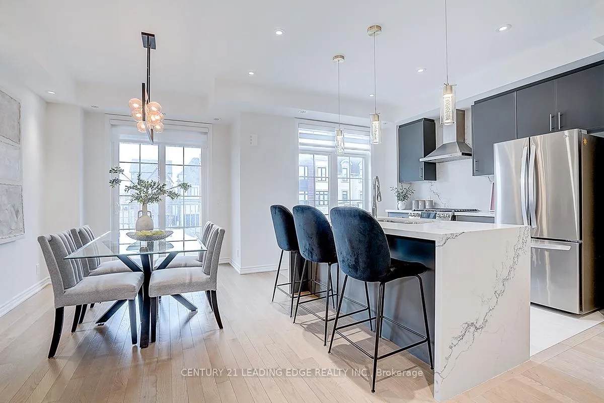 Photo 11 of 32 William Shearn Crescent, Markham, Angus Glen — HOMEH