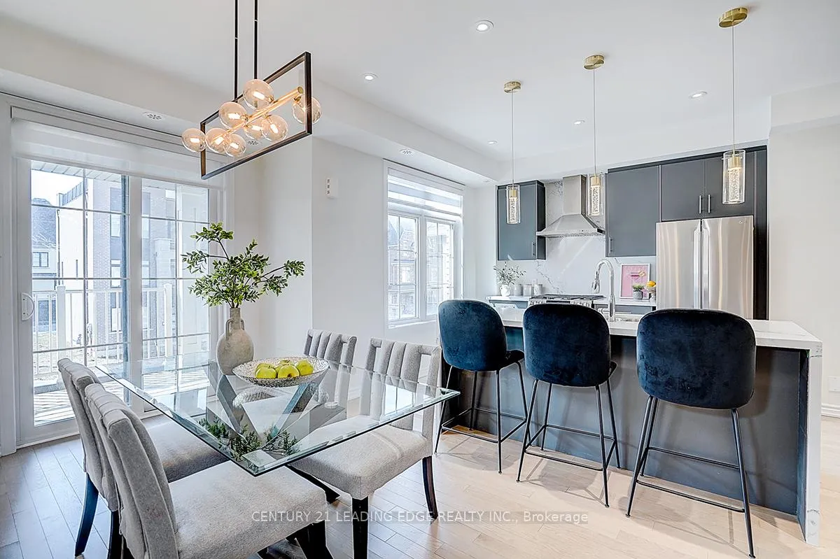 Photo 14 of 32 William Shearn Crescent, Markham, Angus Glen — HOMEH