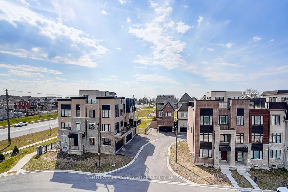 Photo 36 of 32 William Shearn Crescent, Markham, Angus Glen — HOMEH