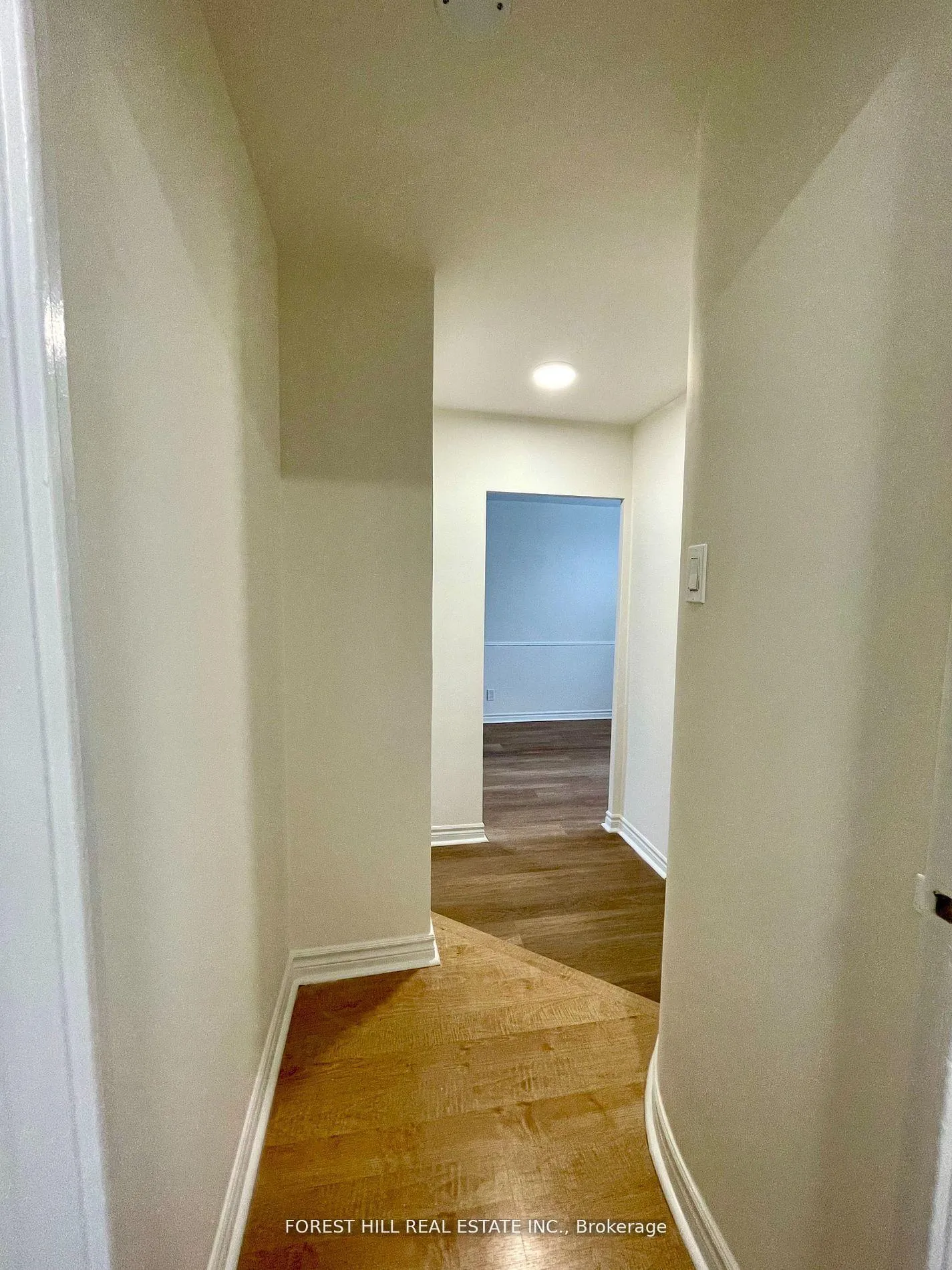 Photo 11 of Unit 1, 423 Avenue Road, Toronto, Yonge-St. Clair — HOMEH