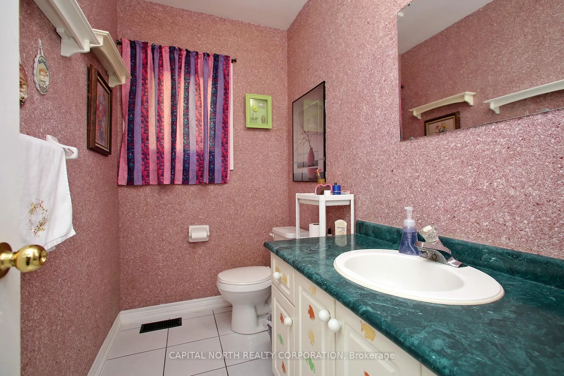 Photo 15 of 6 Wildhaven Crescent, Vaughan, Maple — HOMEH