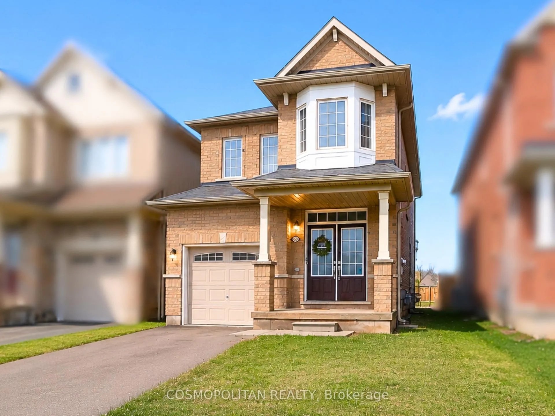 Photo 3 of 7851 Dockweed Drive, Niagara Falls, Brown — HOMEH
