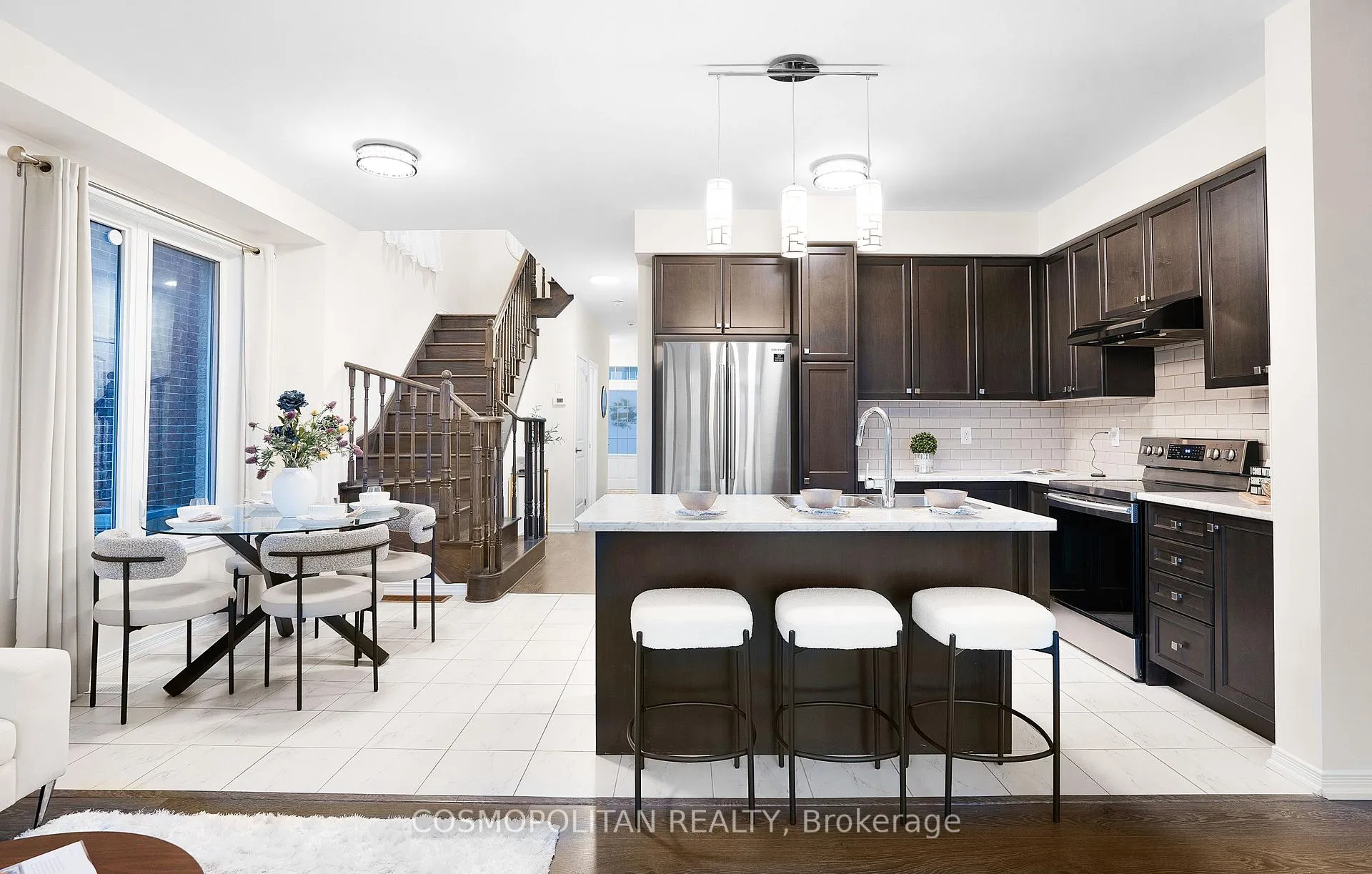 Photo 11 of 7851 Dockweed Drive, Niagara Falls, Brown — HOMEH