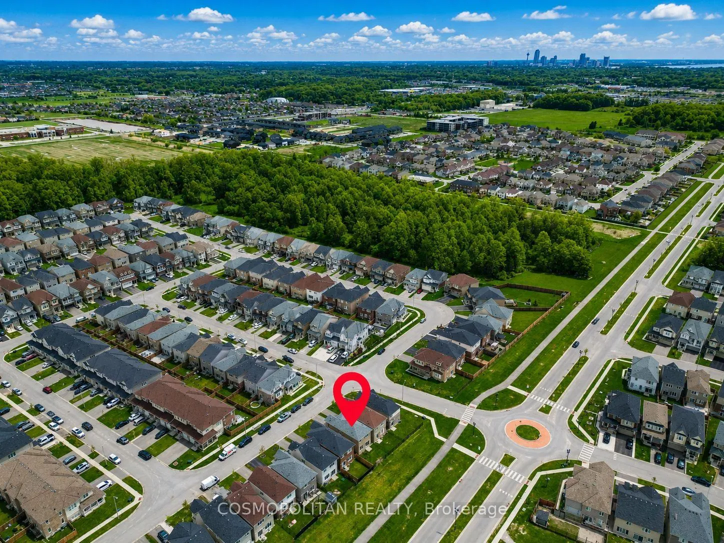 Photo 34 of 7851 Dockweed Drive, Niagara Falls, Brown — HOMEH