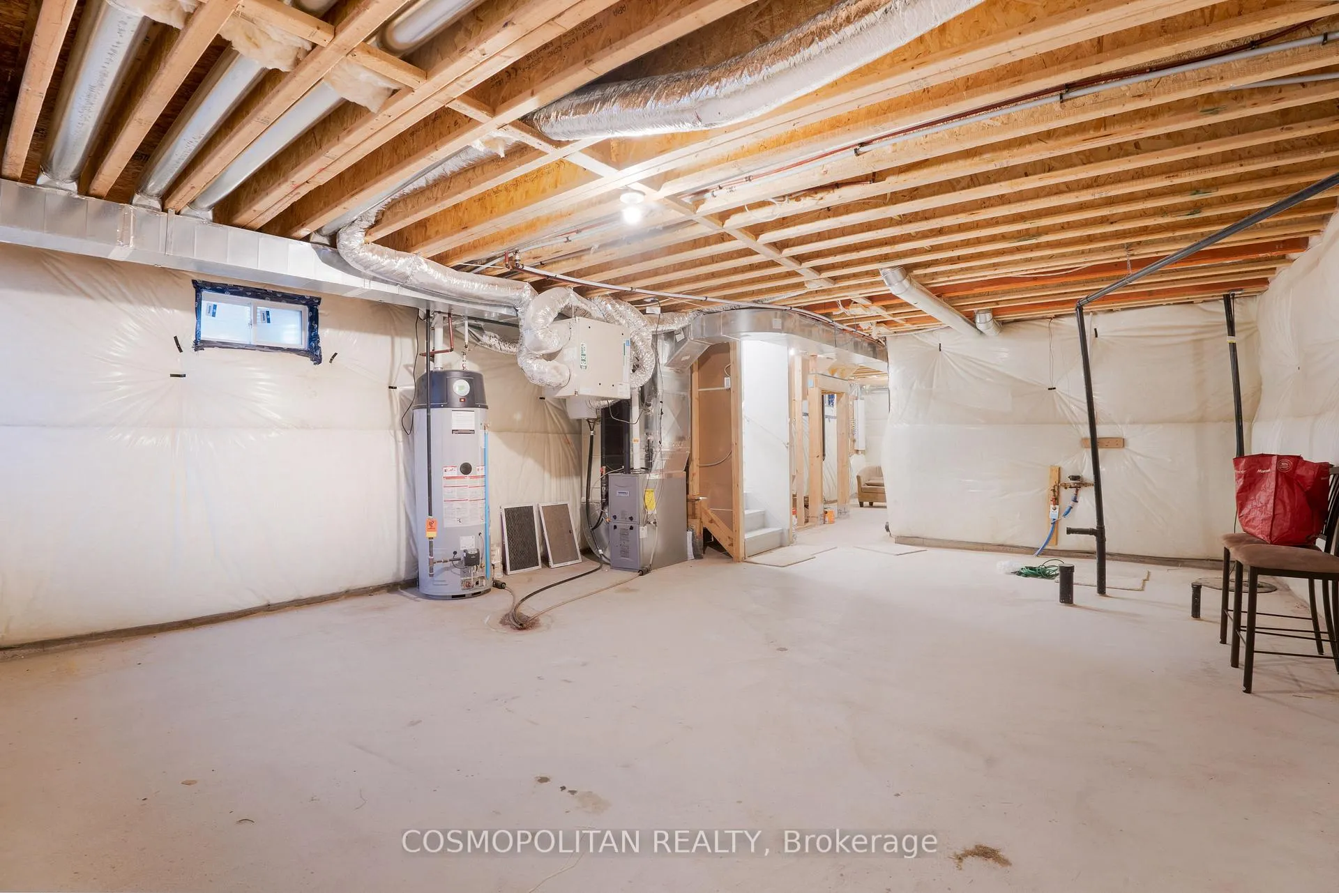 Photo 39 of 7851 Dockweed Drive, Niagara Falls, Brown — HOMEH
