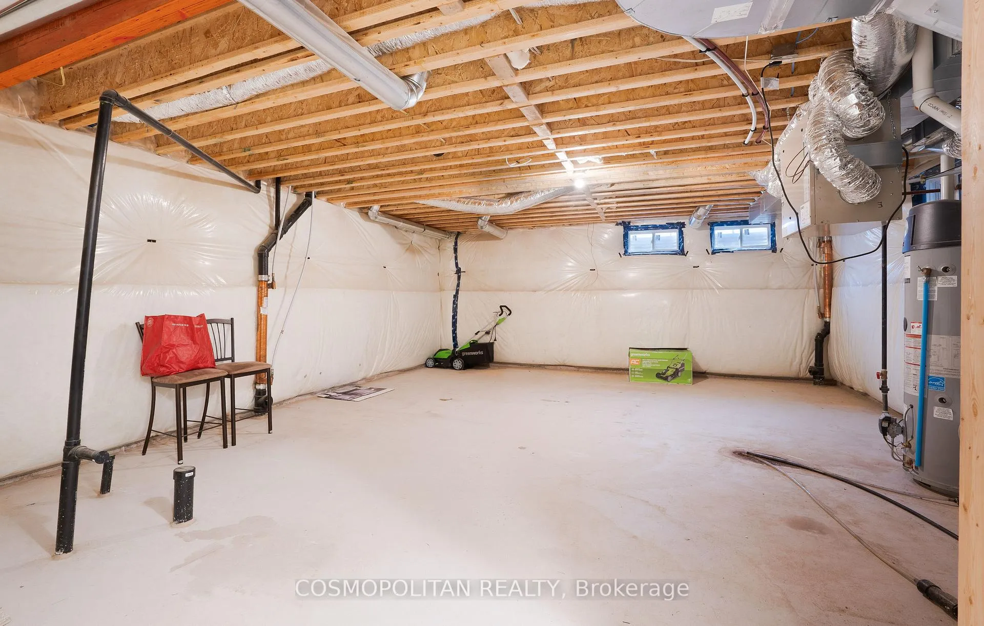 Photo 40 of 7851 Dockweed Drive, Niagara Falls, Brown — HOMEH