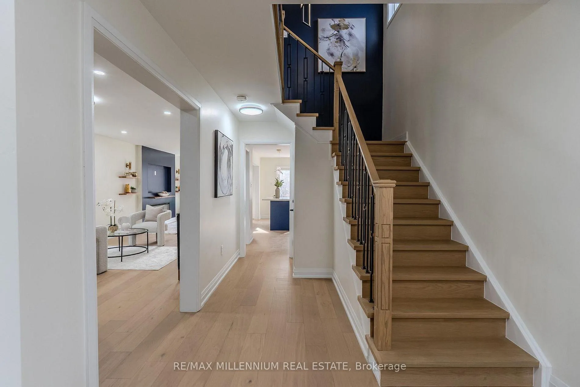 Photo 10 of 191 Genesee Drive, Oakville, River Oaks — HOMEH