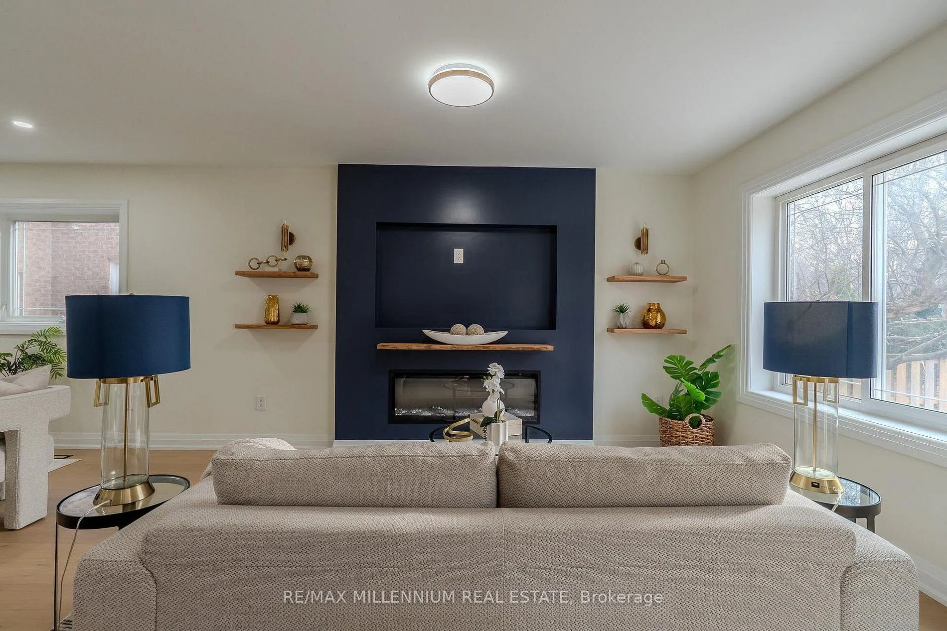 Photo 12 of 191 Genesee Drive, Oakville, River Oaks — HOMEH