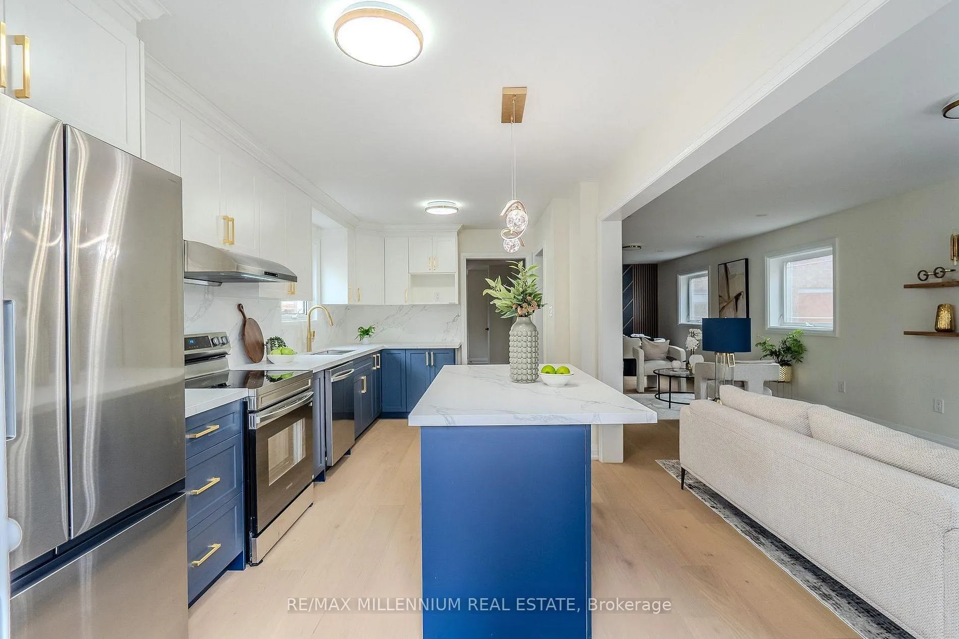Photo 13 of 191 Genesee Drive, Oakville, River Oaks — HOMEH