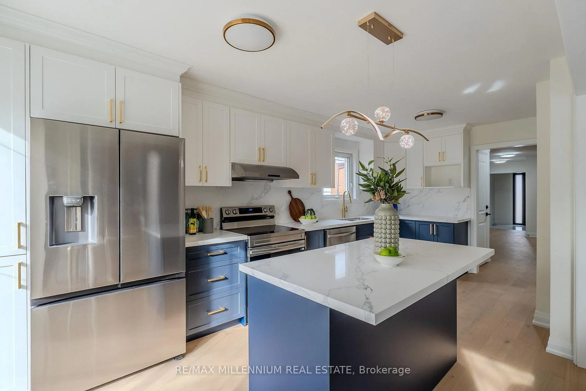 Photo 16 of 191 Genesee Drive, Oakville, River Oaks — HOMEH