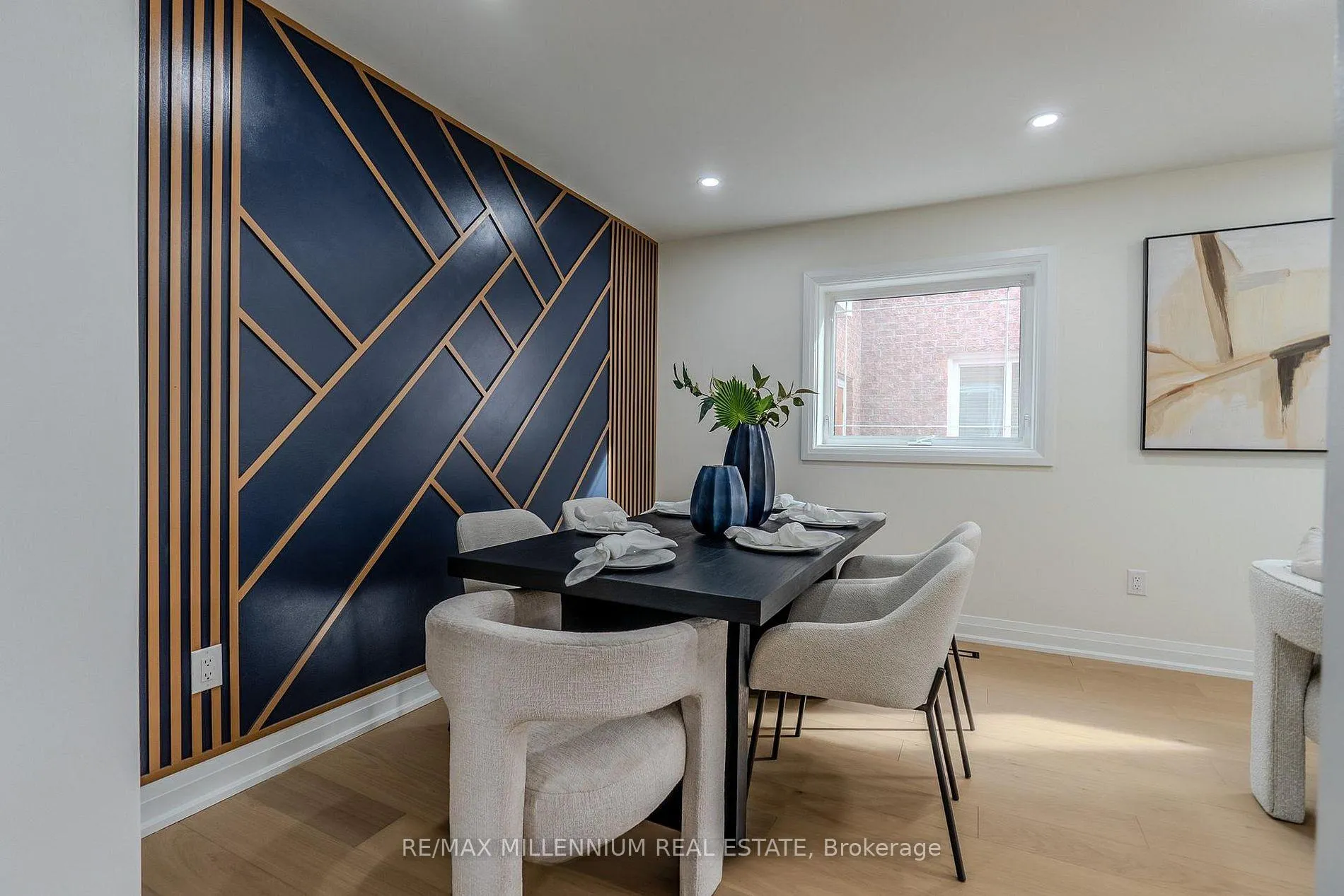 Photo 19 of 191 Genesee Drive, Oakville, River Oaks — HOMEH