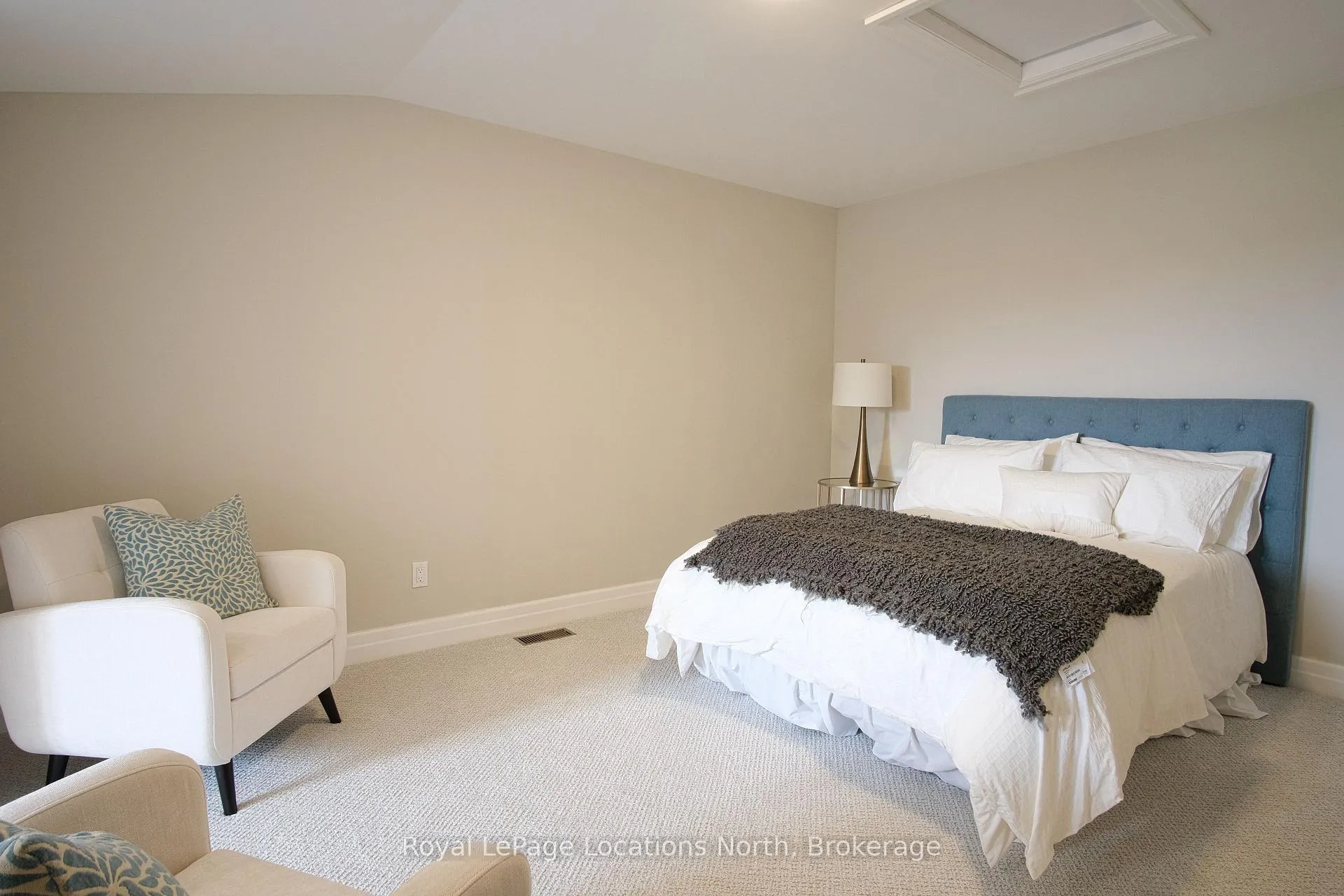 Photo 19 of 103 Dove Drive, Markham, Cornell — HOMEH