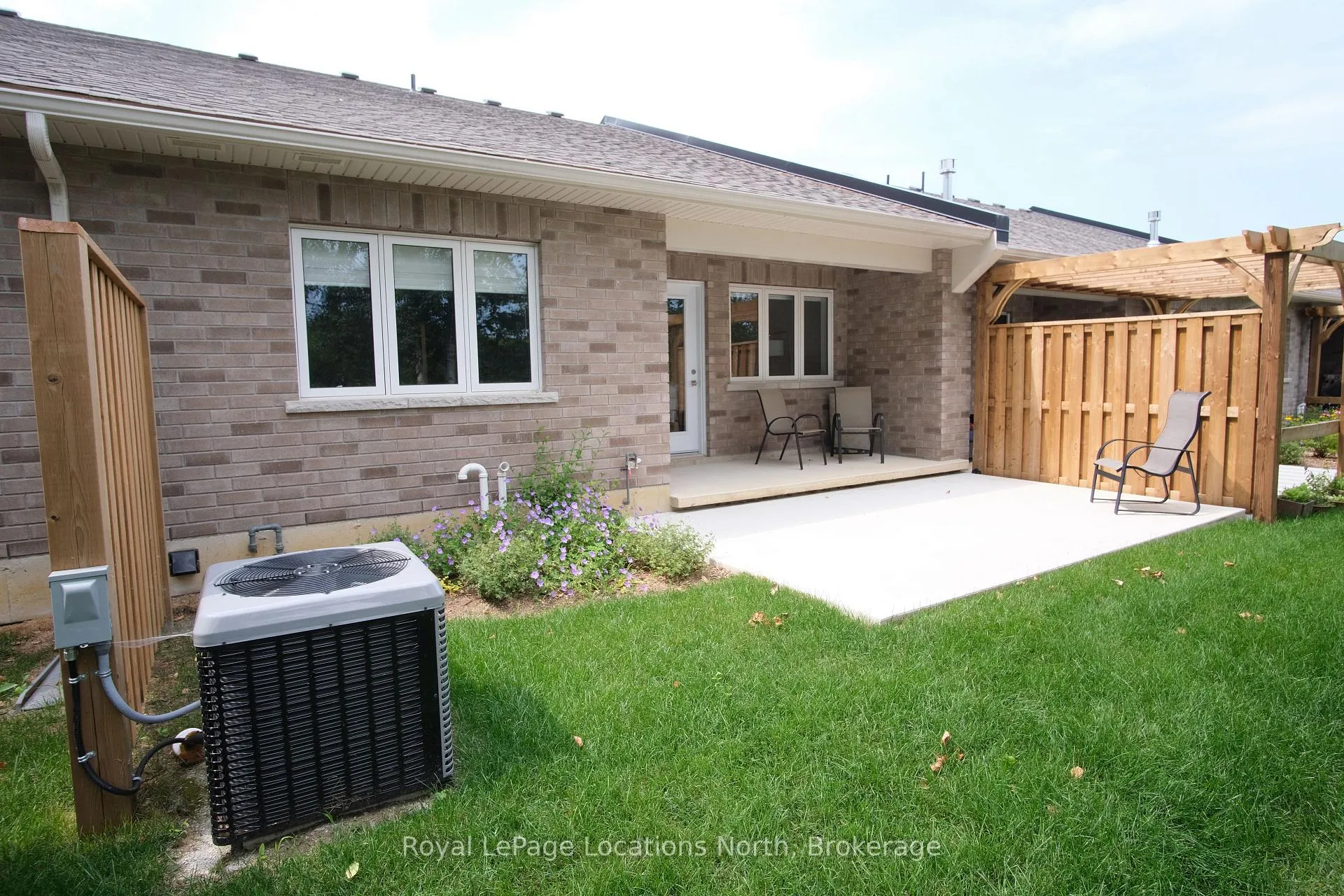 Photo 23 of 103 Dove Drive, Markham, Cornell — HOMEH
