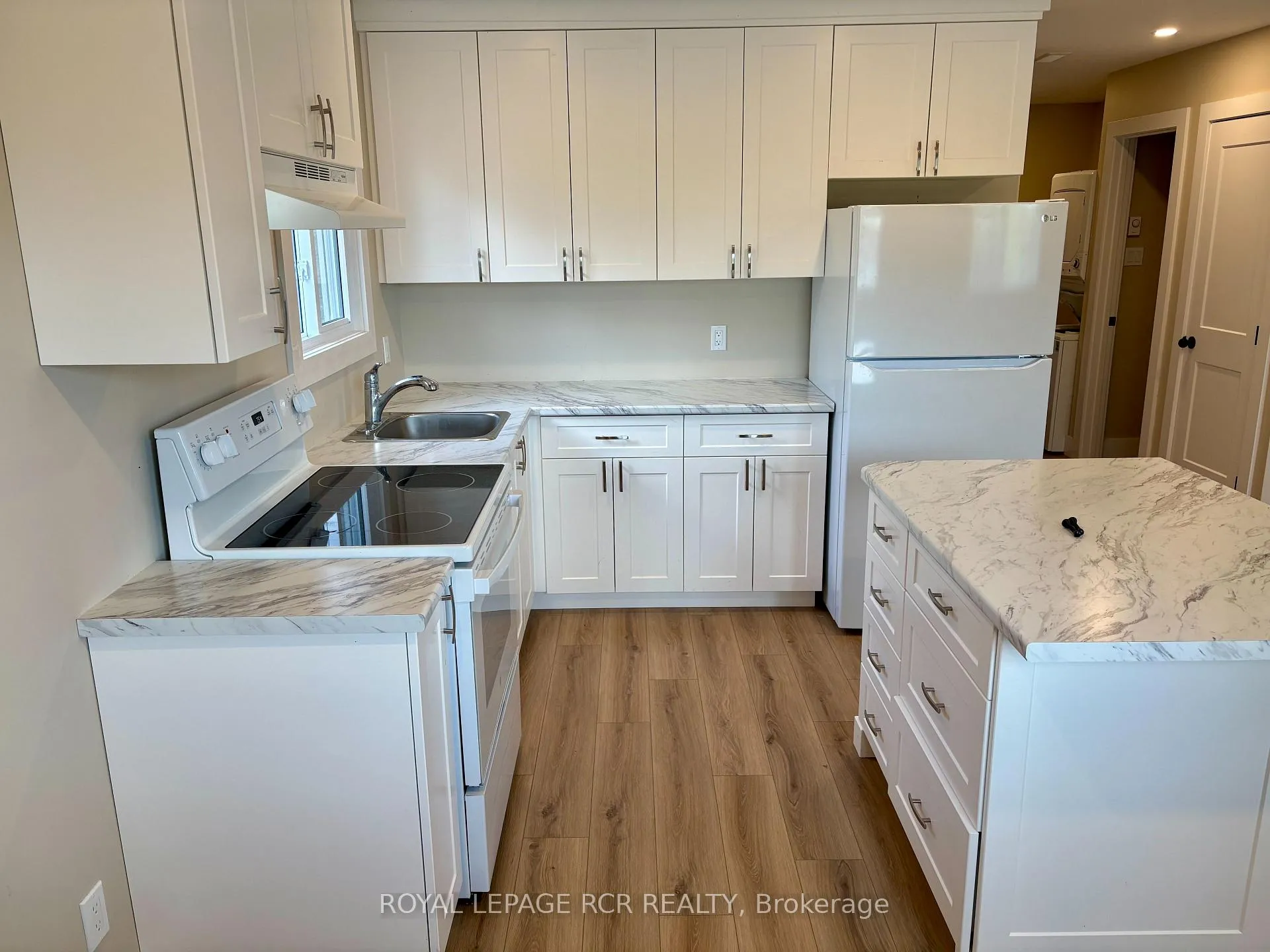 Photo 7 of 504 Andrew Street, Shelburne — HOMEH