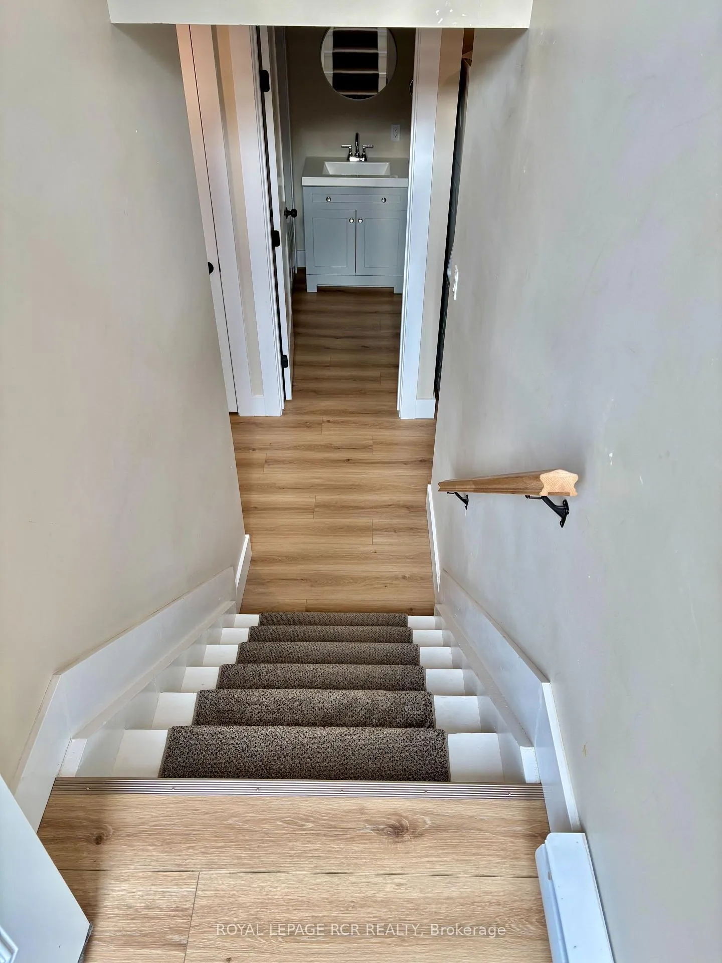 Photo 14 of 504 Andrew Street, Shelburne — HOMEH