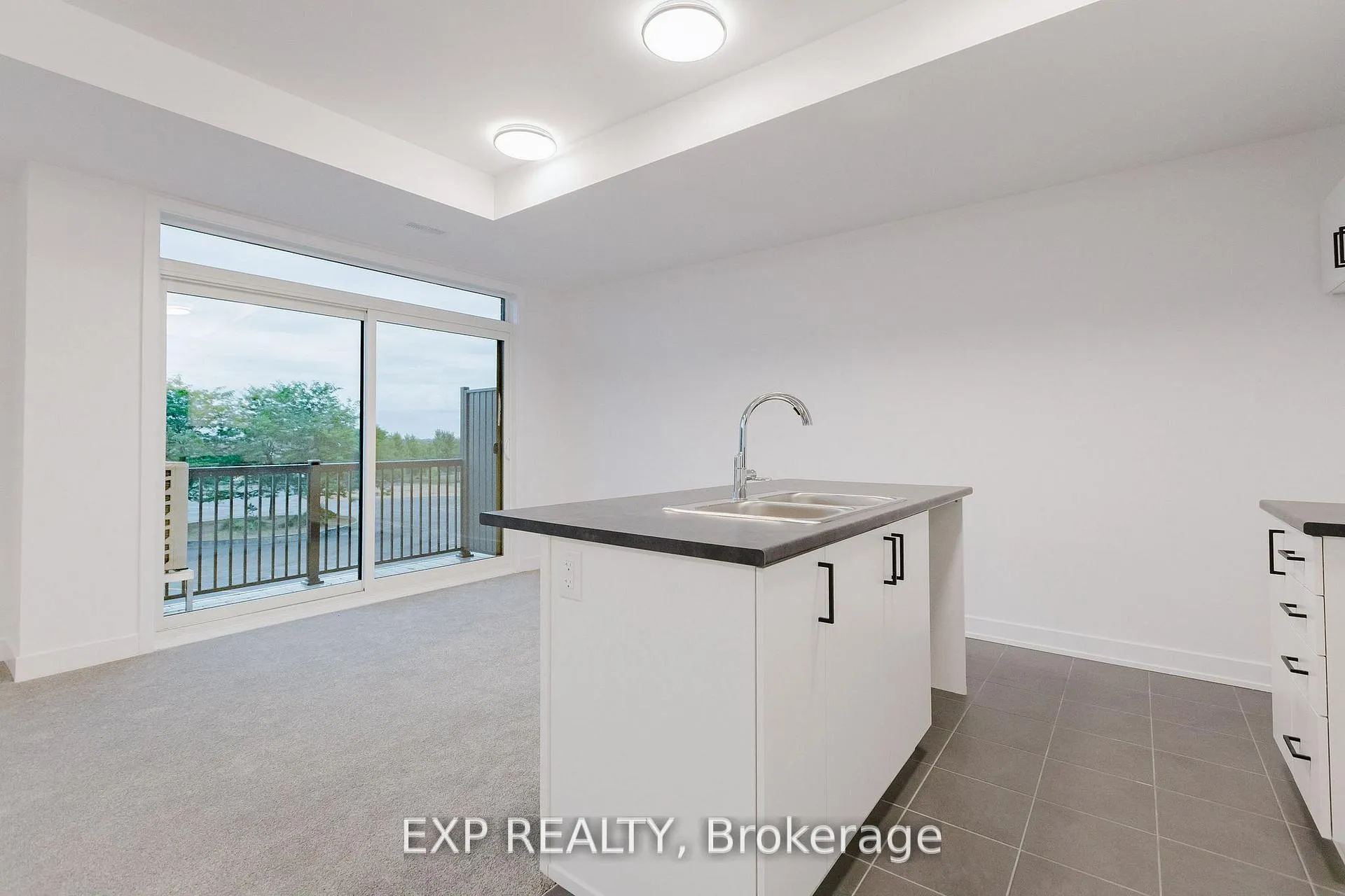 Photo 7 of 603 Silhouette Private, Ottawa, Barrhaven - Cedargrove/Fraserdale — HOMEH