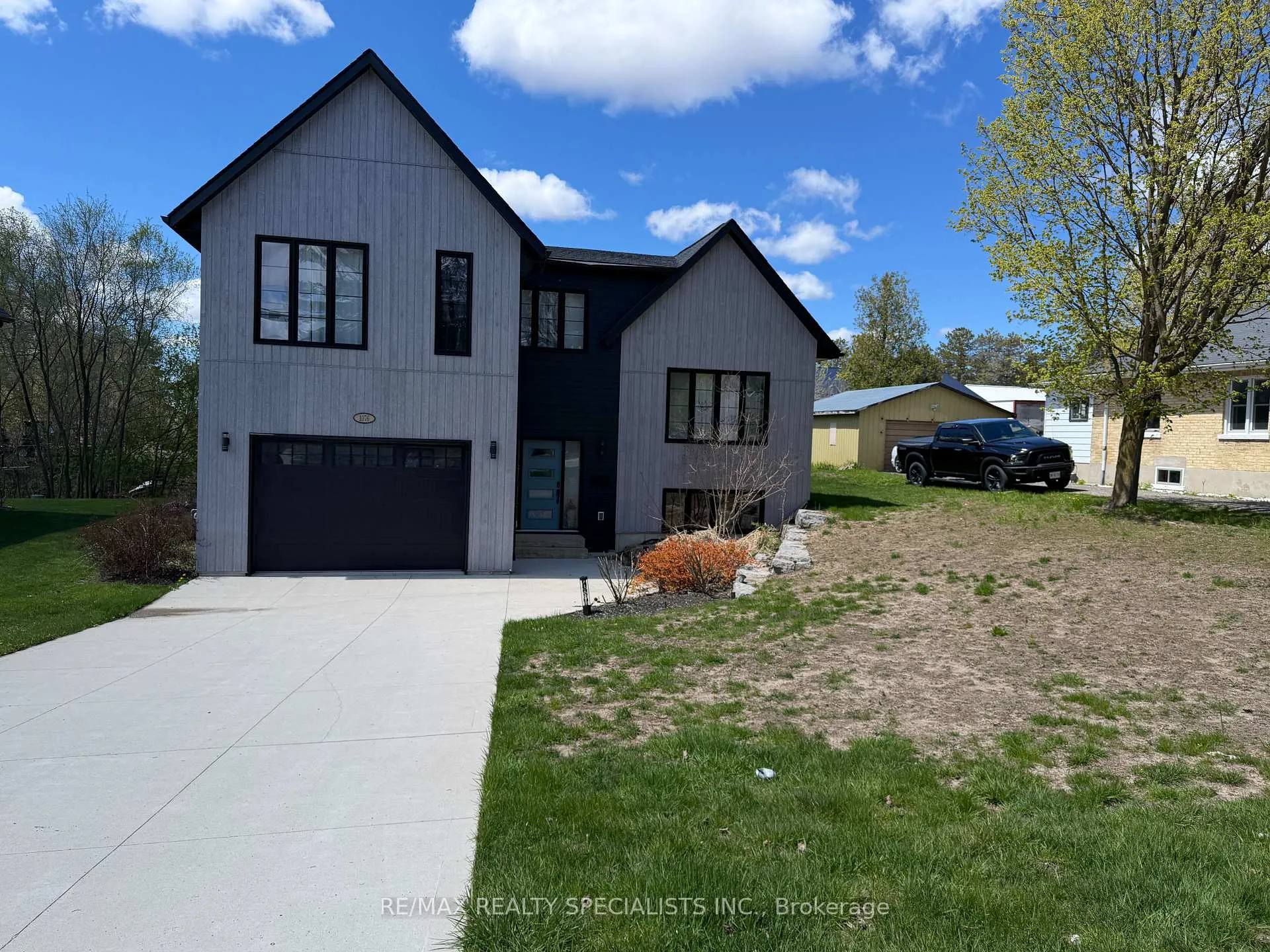 Photo 2 of 1076 7th Avenue, Hanover — HOMEH