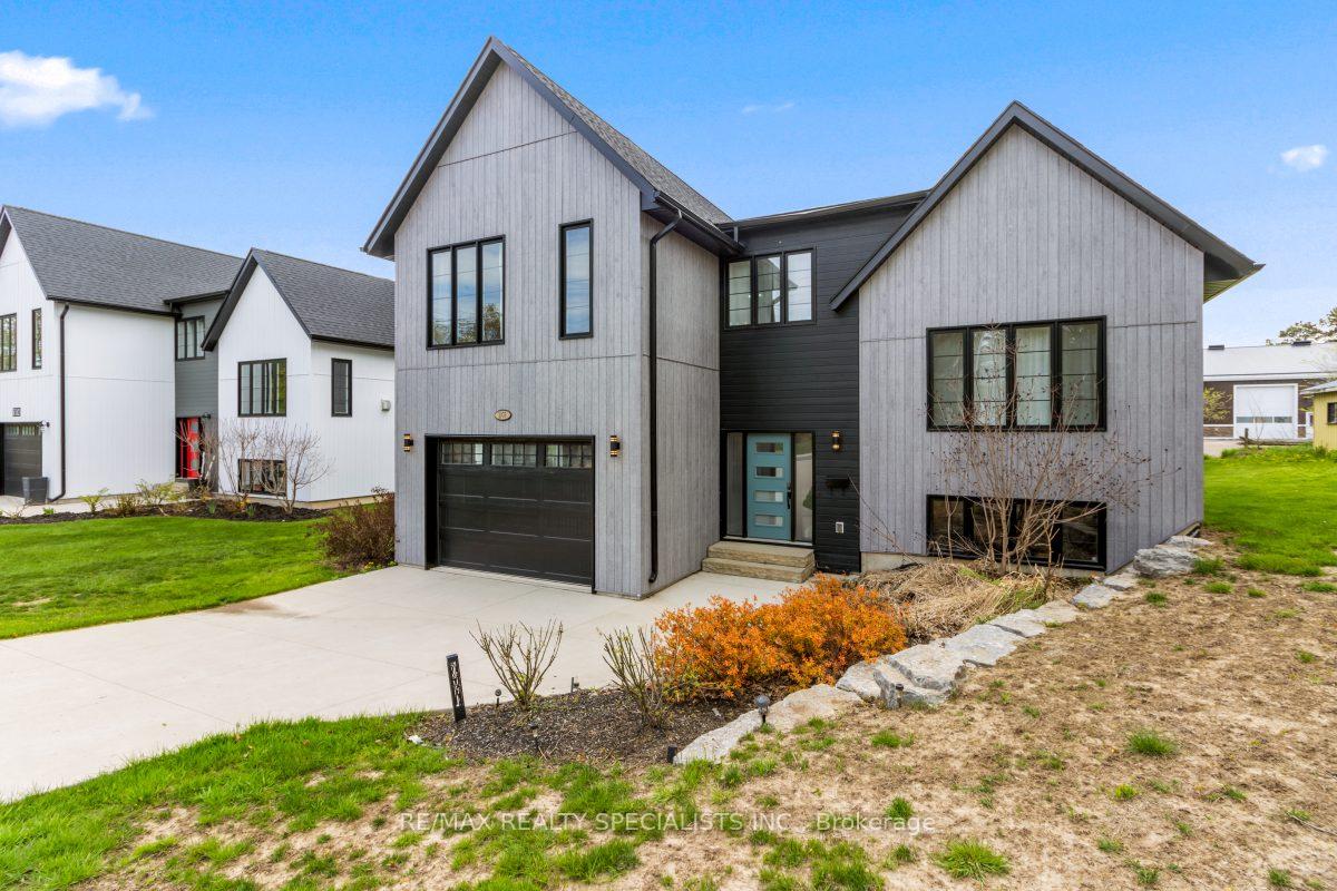 Photo 4 of 1076 7th Avenue, Hanover — HOMEH