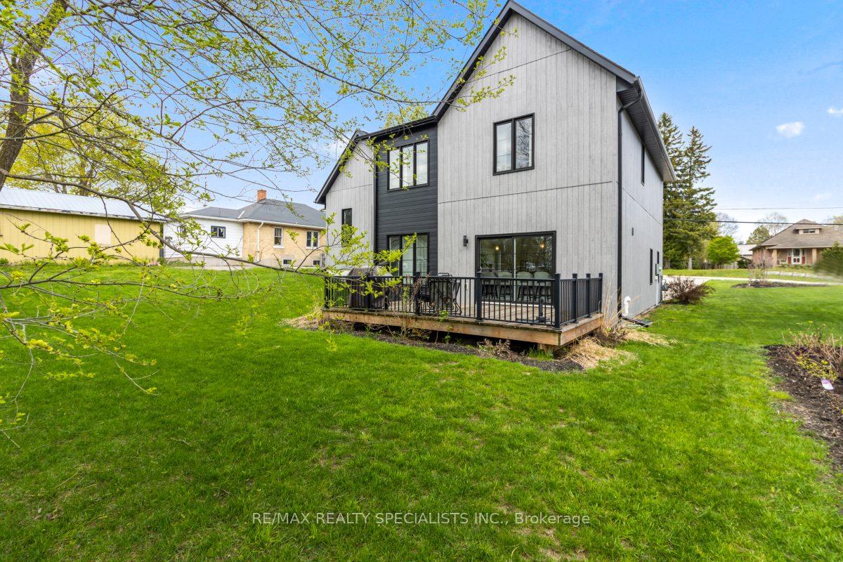 Photo 5 of 1076 7th Avenue, Hanover — HOMEH