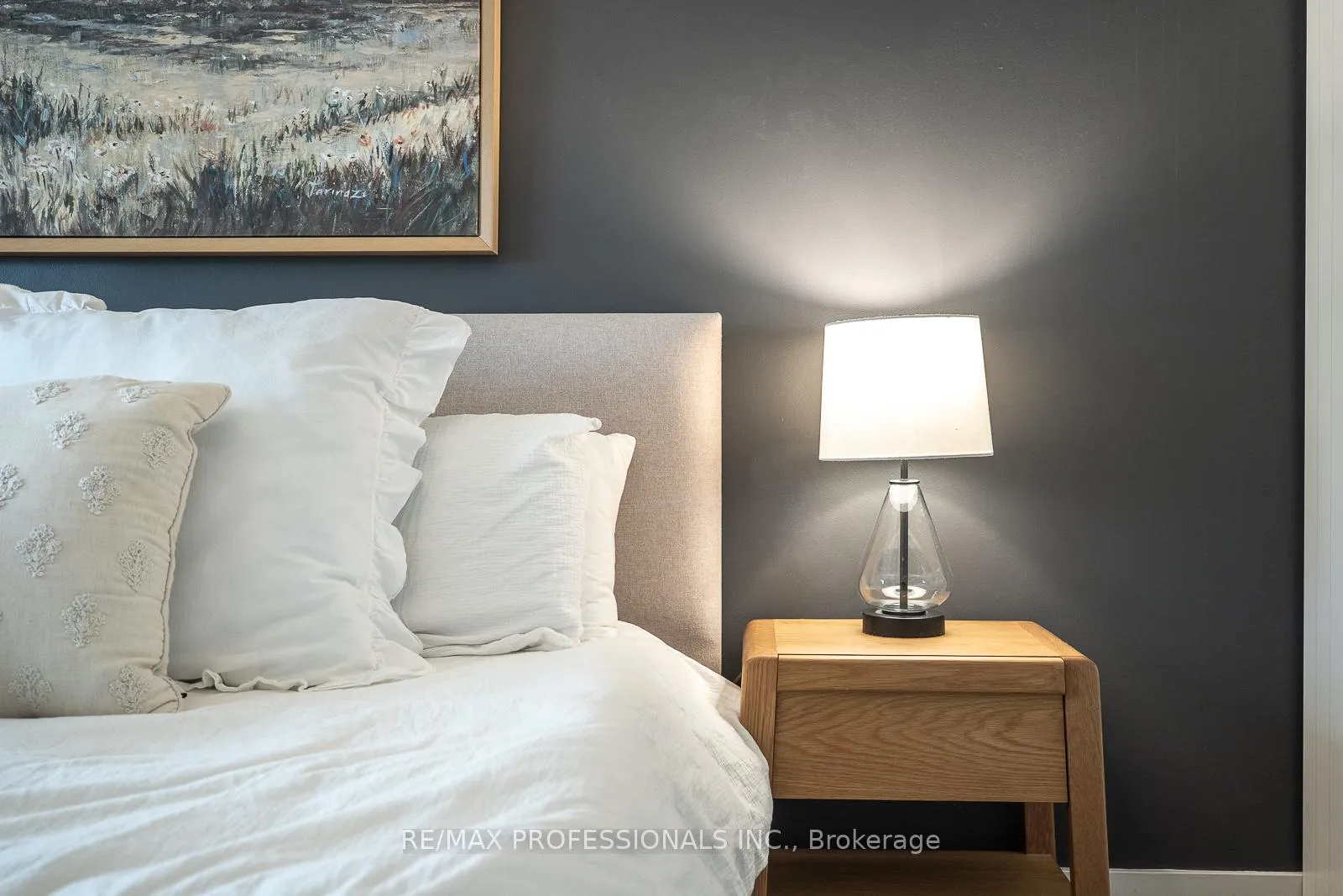 Photo 20 of 4 Edilou Drive, Etobicoke, Alderwood — HOMEH
