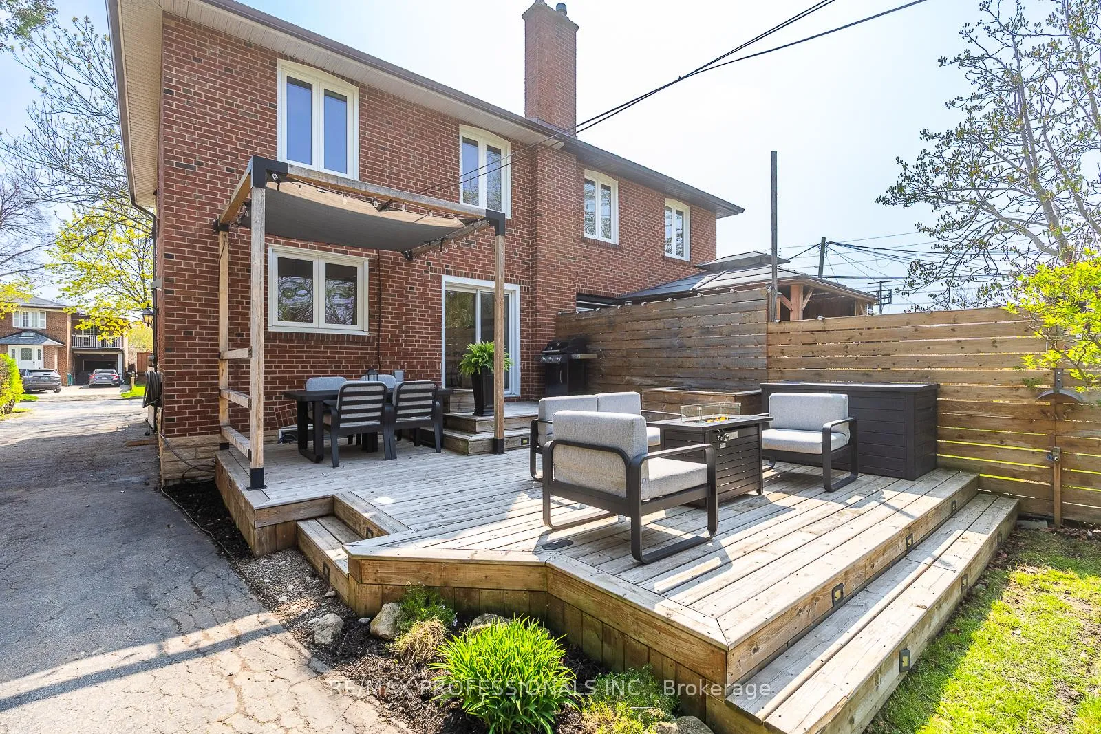 Photo 38 of 4 Edilou Drive, Etobicoke, Alderwood — HOMEH