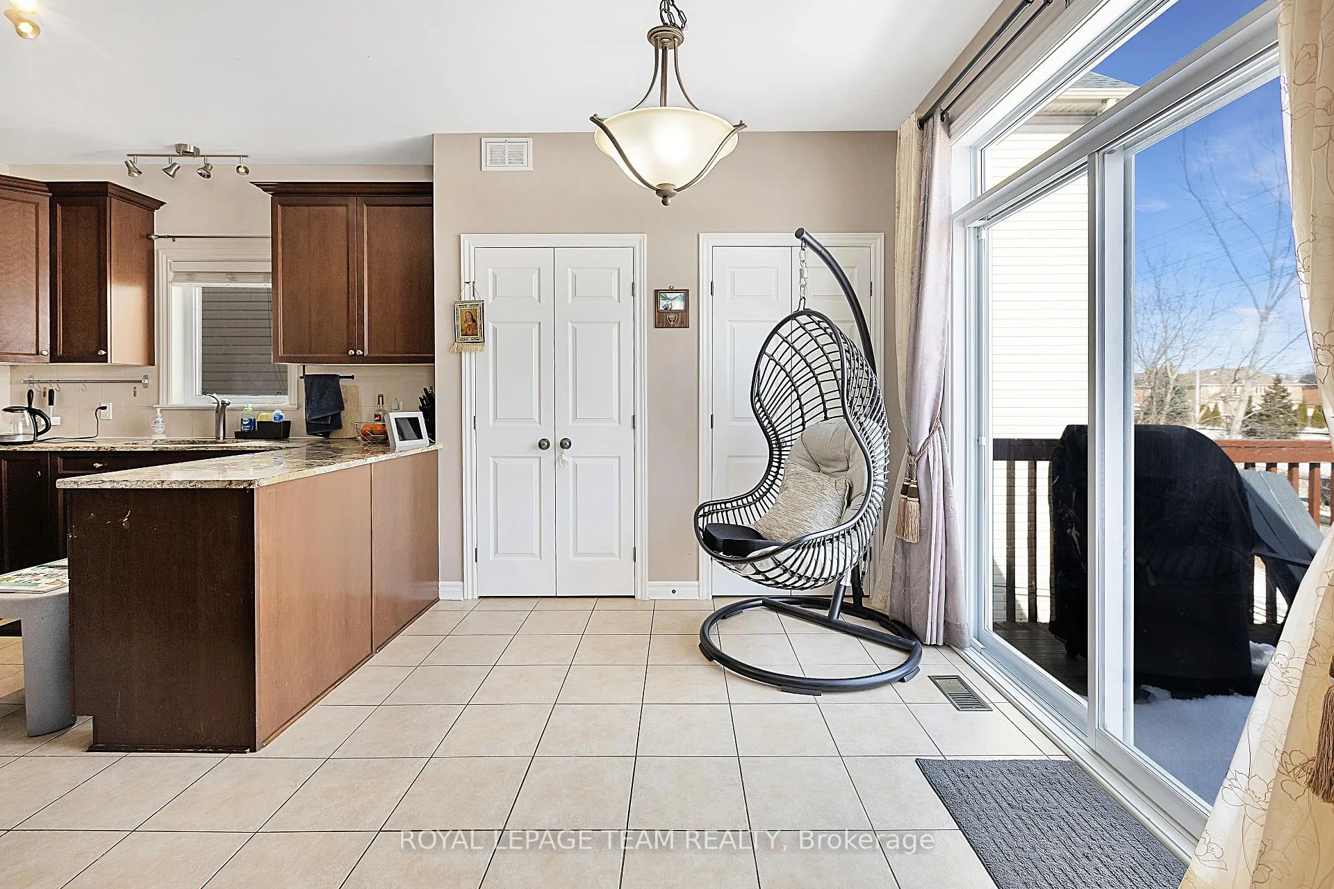 Photo 13 of 250 Flodden Way, Ottawa, Barrhaven East — HOMEH