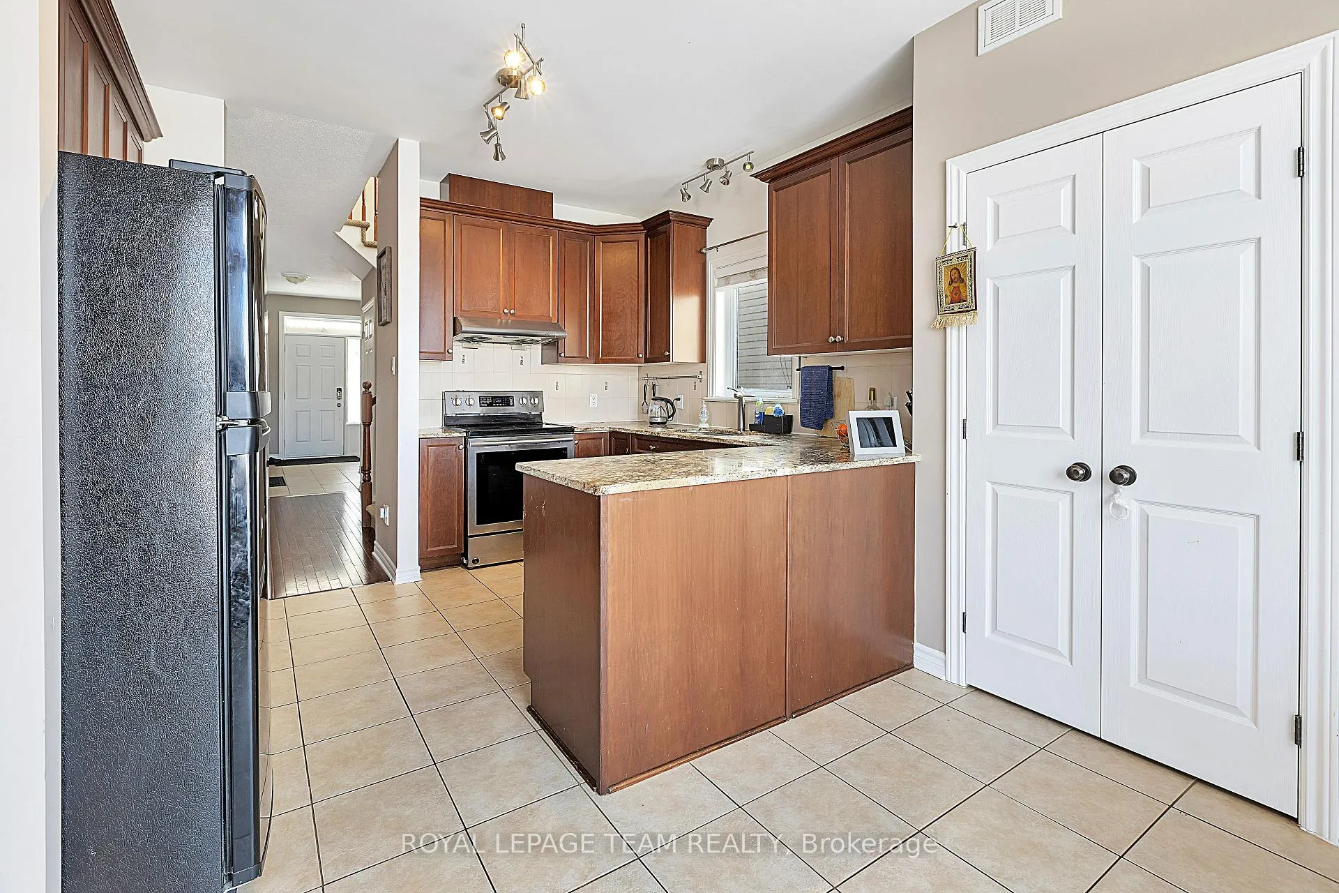 Photo 14 of 250 Flodden Way, Ottawa, Barrhaven East — HOMEH