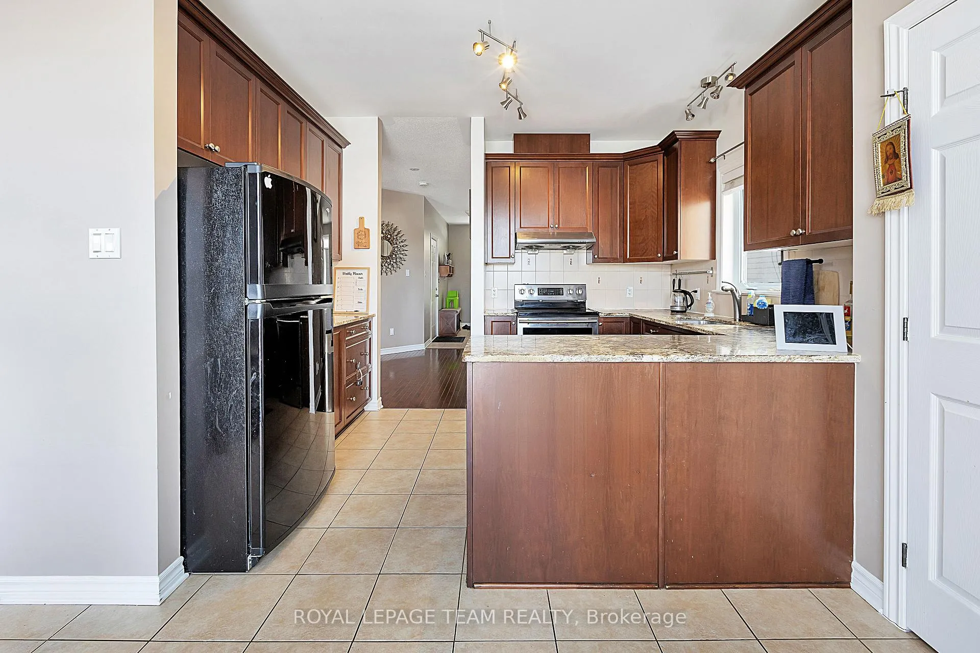 Photo 15 of 250 Flodden Way, Ottawa, Barrhaven East — HOMEH