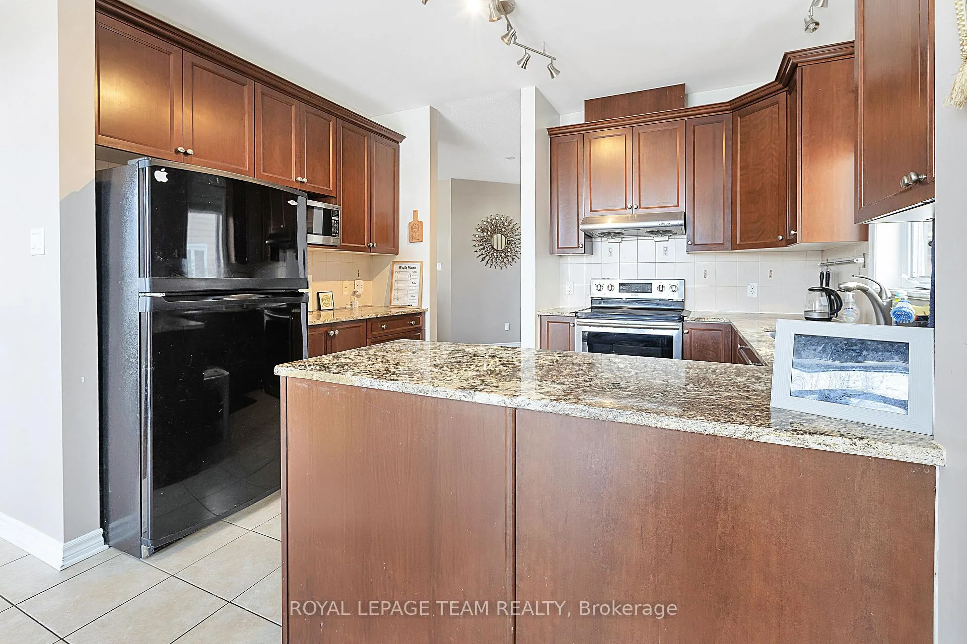 Photo 16 of 250 Flodden Way, Ottawa, Barrhaven East — HOMEH