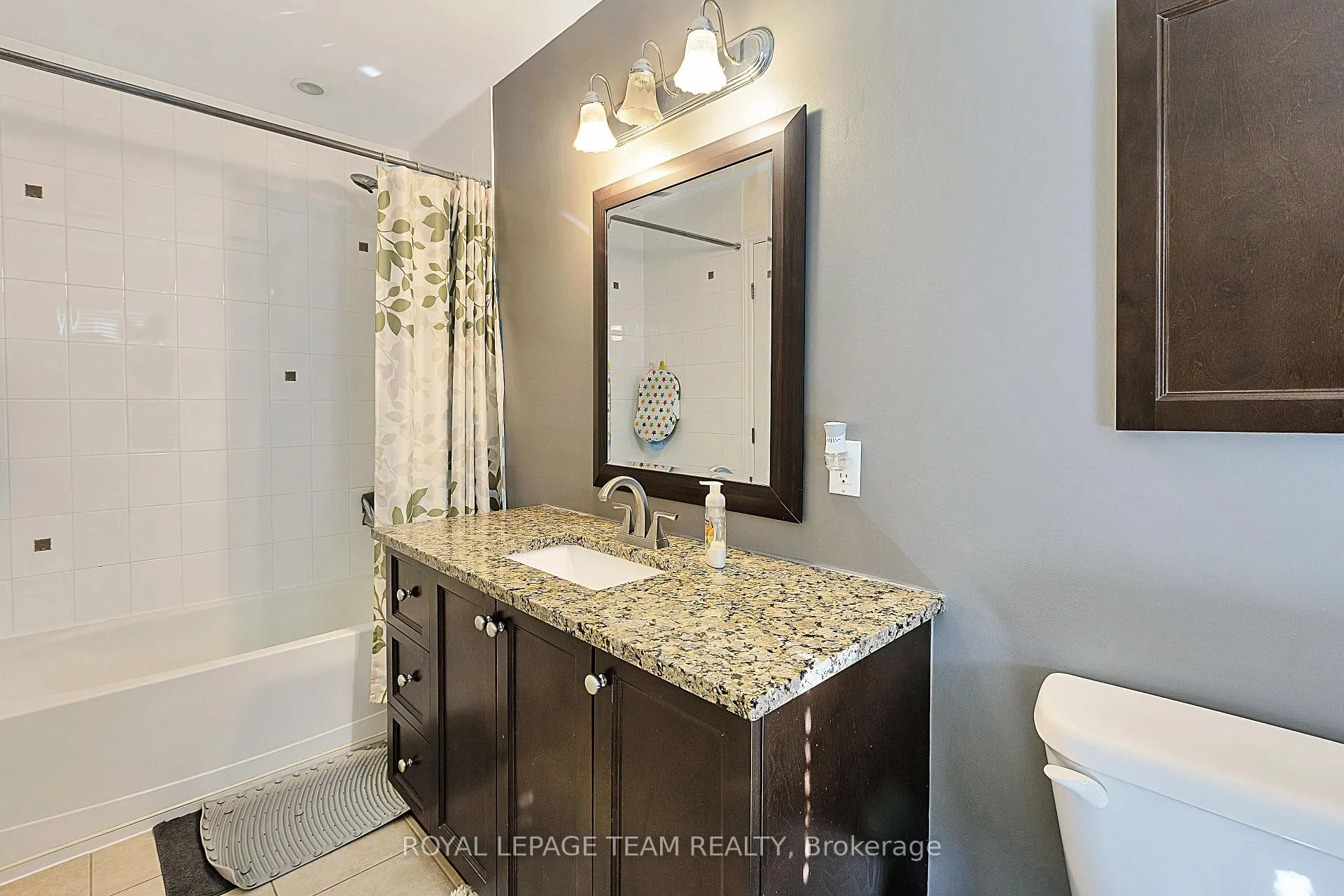 Photo 21 of 250 Flodden Way, Ottawa, Barrhaven East — HOMEH