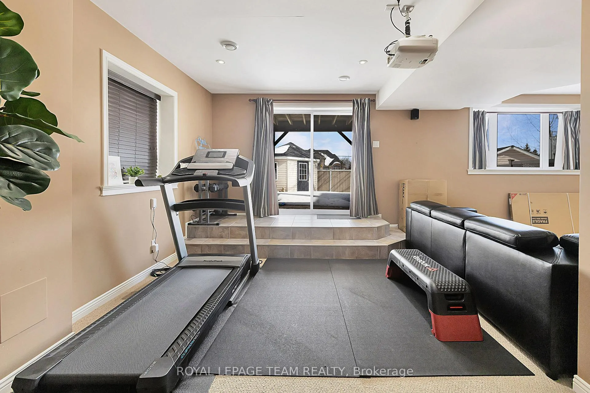 Photo 32 of 250 Flodden Way, Ottawa, Barrhaven East — HOMEH