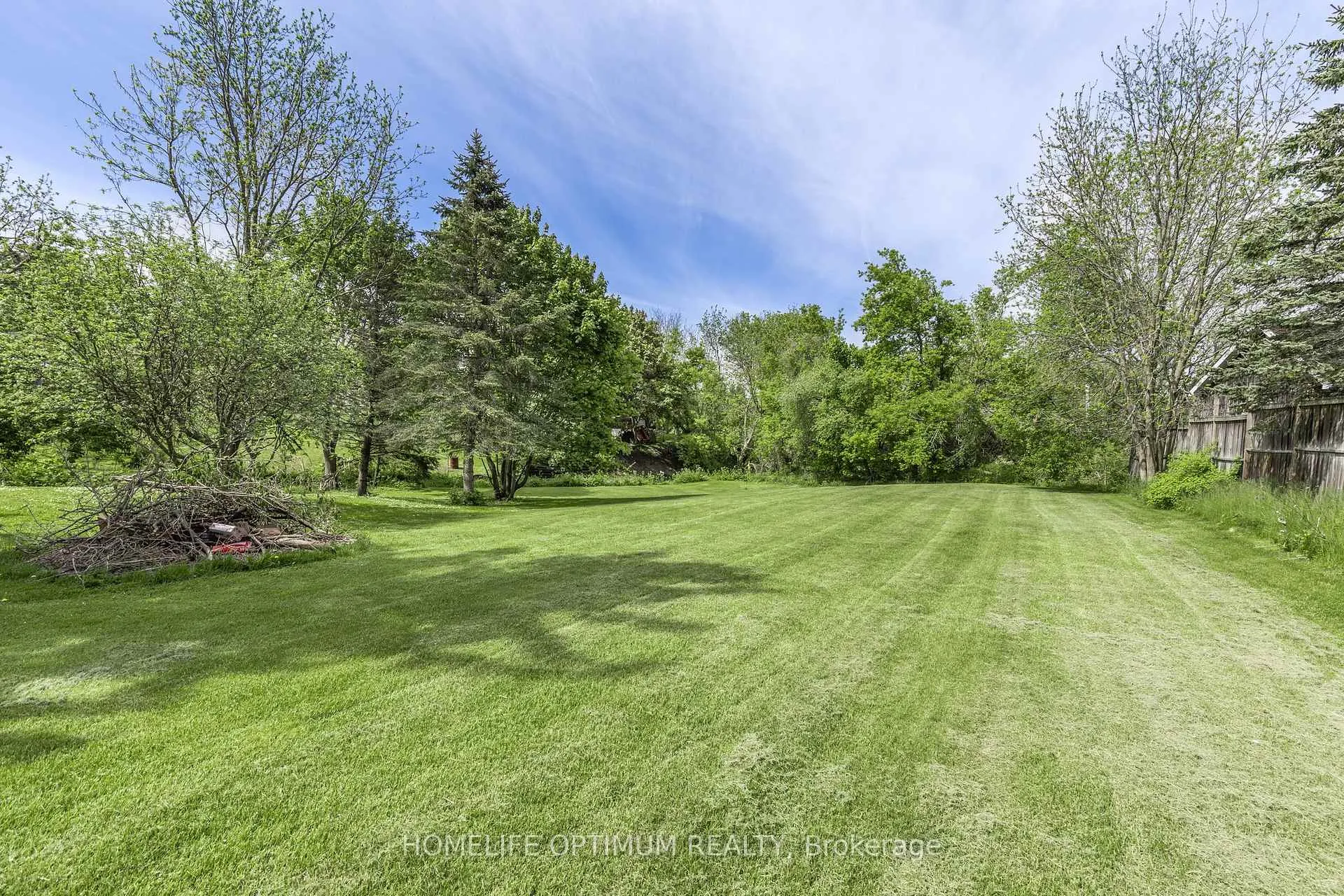 Photo 3 of 209 Barrie Street, Essa, Thornton — HOMEH