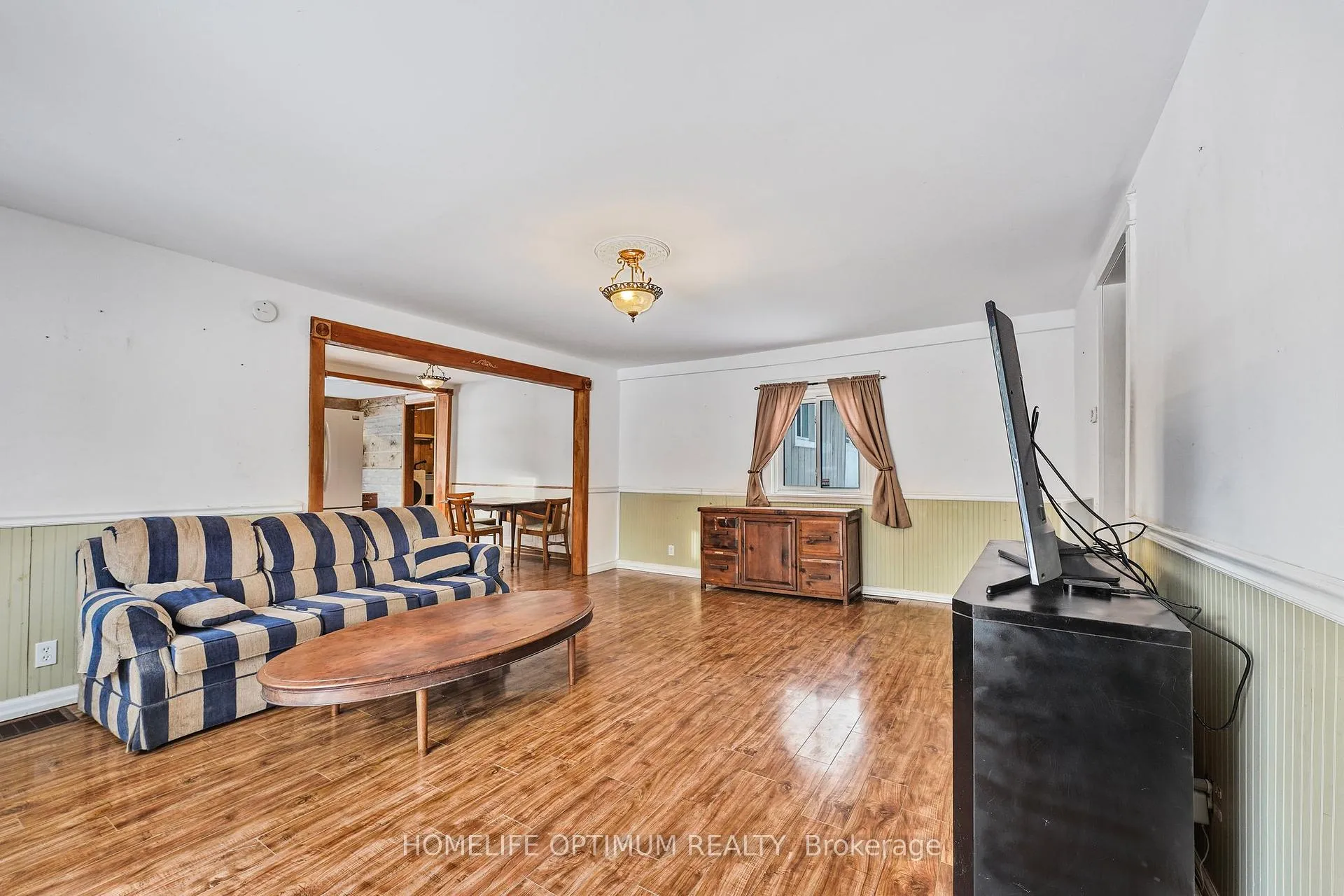 Photo 9 of 209 Barrie Street, Essa, Thornton — HOMEH