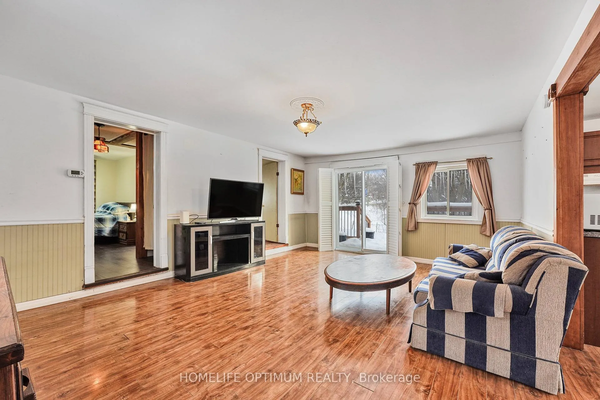 Photo 10 of 209 Barrie Street, Essa, Thornton — HOMEH