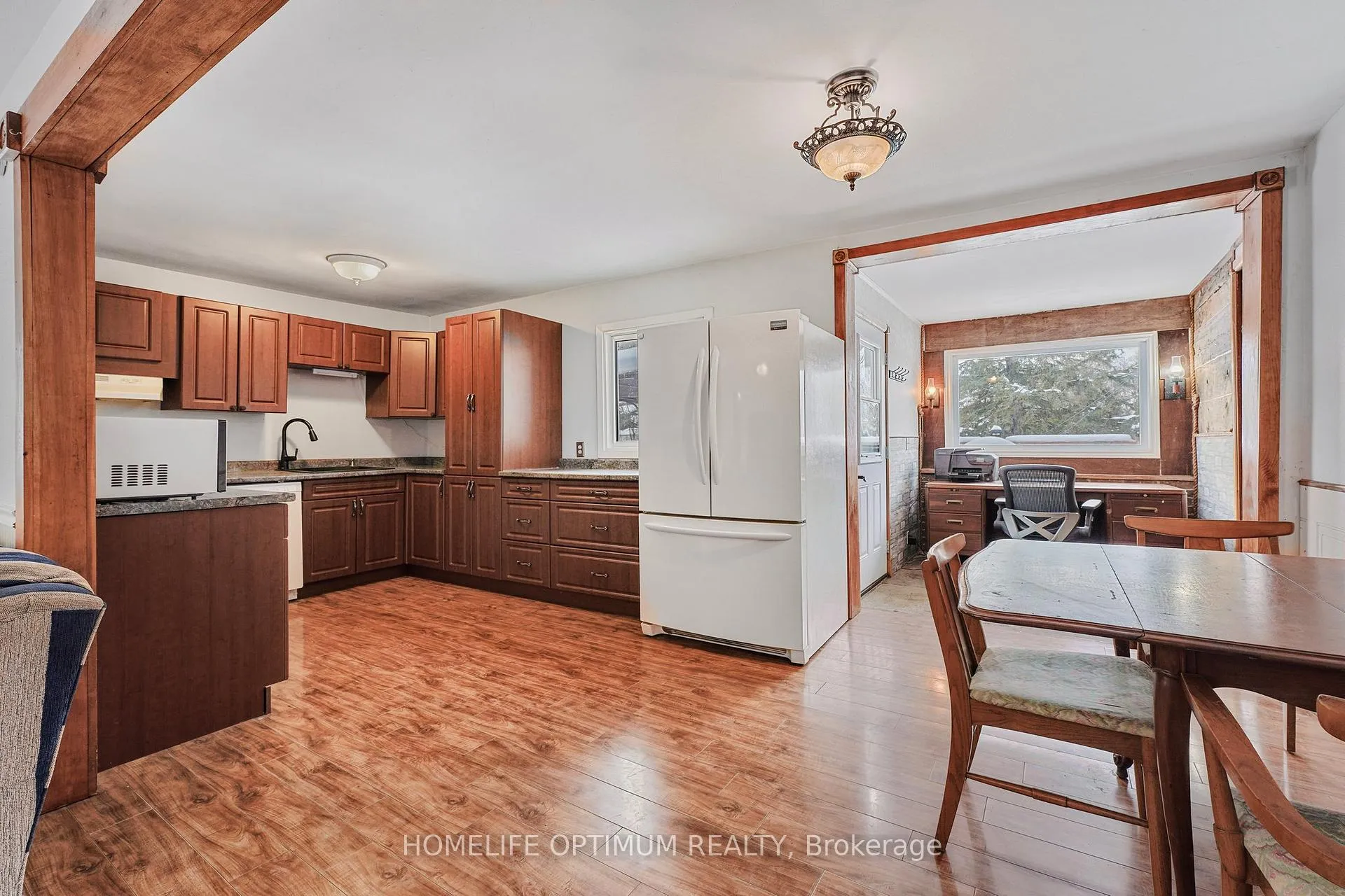Photo 11 of 209 Barrie Street, Essa, Thornton — HOMEH