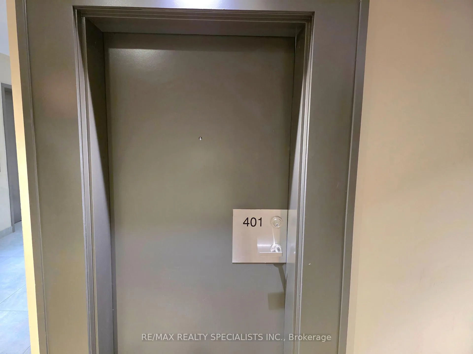 Photo 3 of Unit 401, 4040 Upper Middle Road, Burlington, Tansley — HOMEH