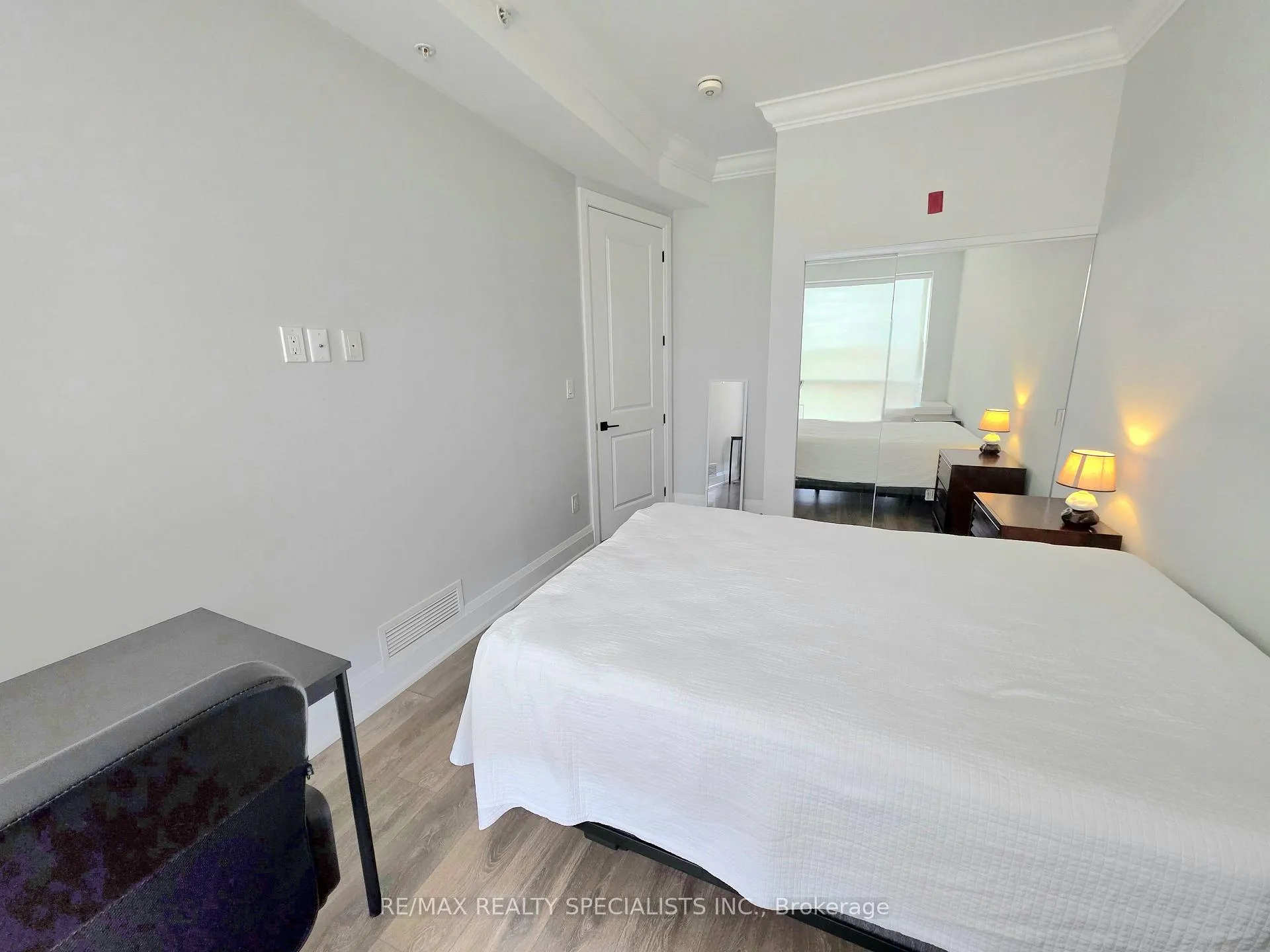 Photo 15 of Unit 401, 4040 Upper Middle Road, Burlington, Tansley — HOMEH