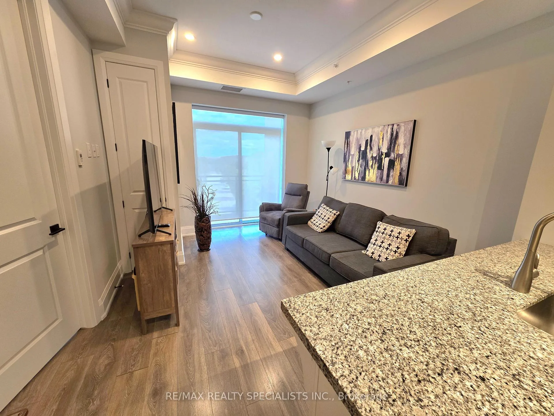 Photo 19 of Unit 401, 4040 Upper Middle Road, Burlington, Tansley — HOMEH