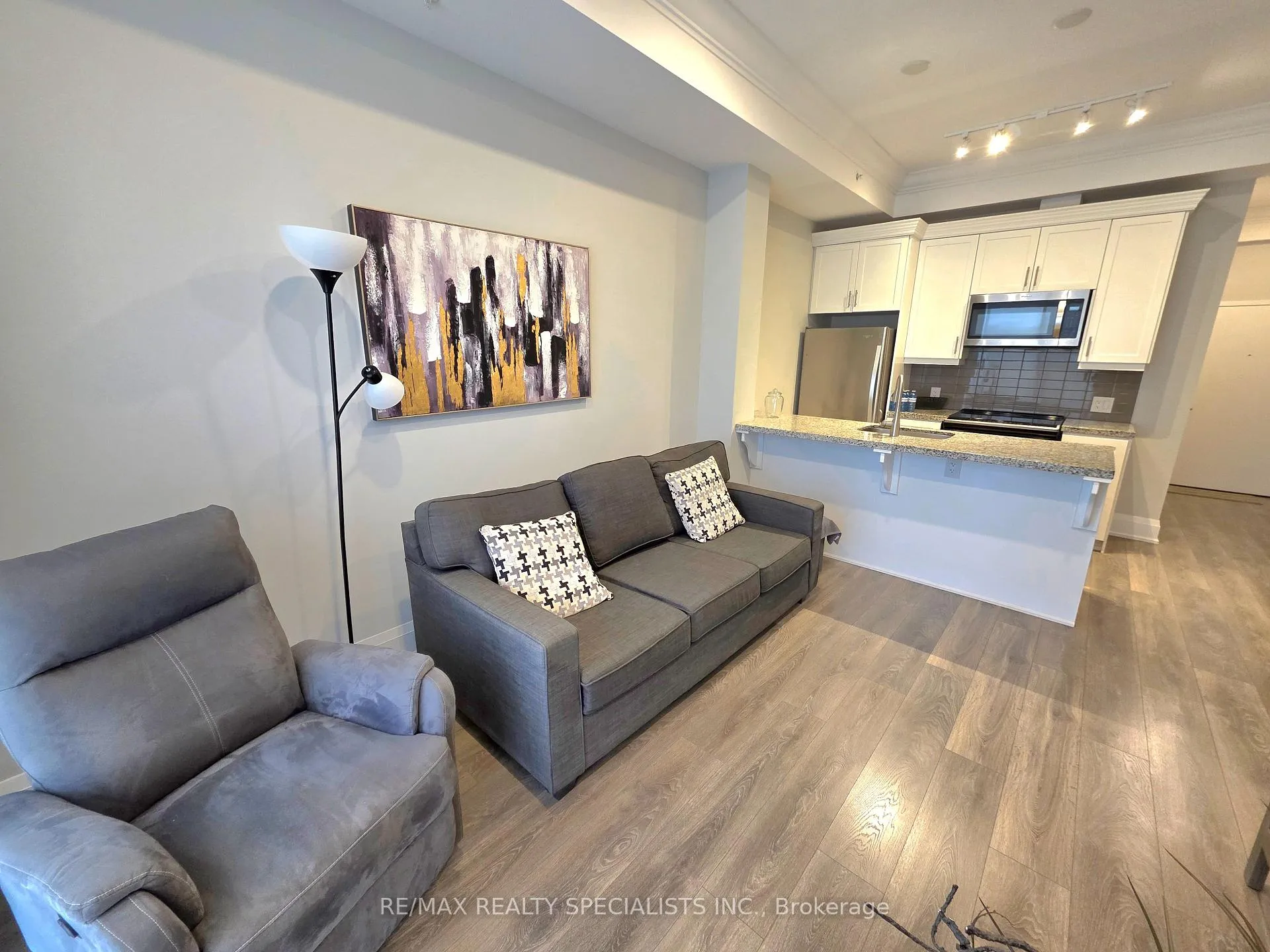 Photo 21 of Unit 401, 4040 Upper Middle Road, Burlington, Tansley — HOMEH