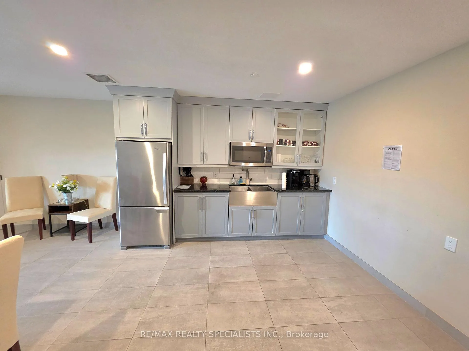 Photo 23 of Unit 401, 4040 Upper Middle Road, Burlington, Tansley — HOMEH