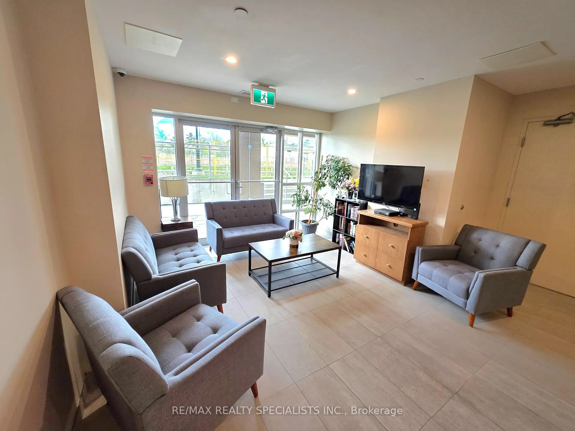 Photo 24 of Unit 401, 4040 Upper Middle Road, Burlington, Tansley — HOMEH