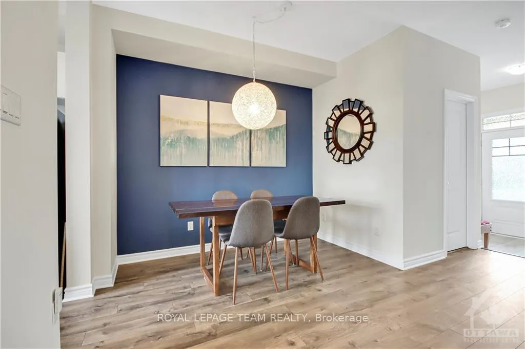Photo 3 of 243 Kimpton Drive, Ottawa, Stittsville (North) — HOMEH