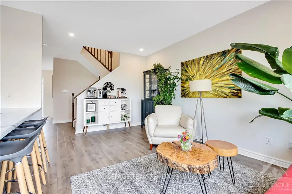 Photo 8 of 243 Kimpton Drive, Ottawa, Stittsville (North) — HOMEH