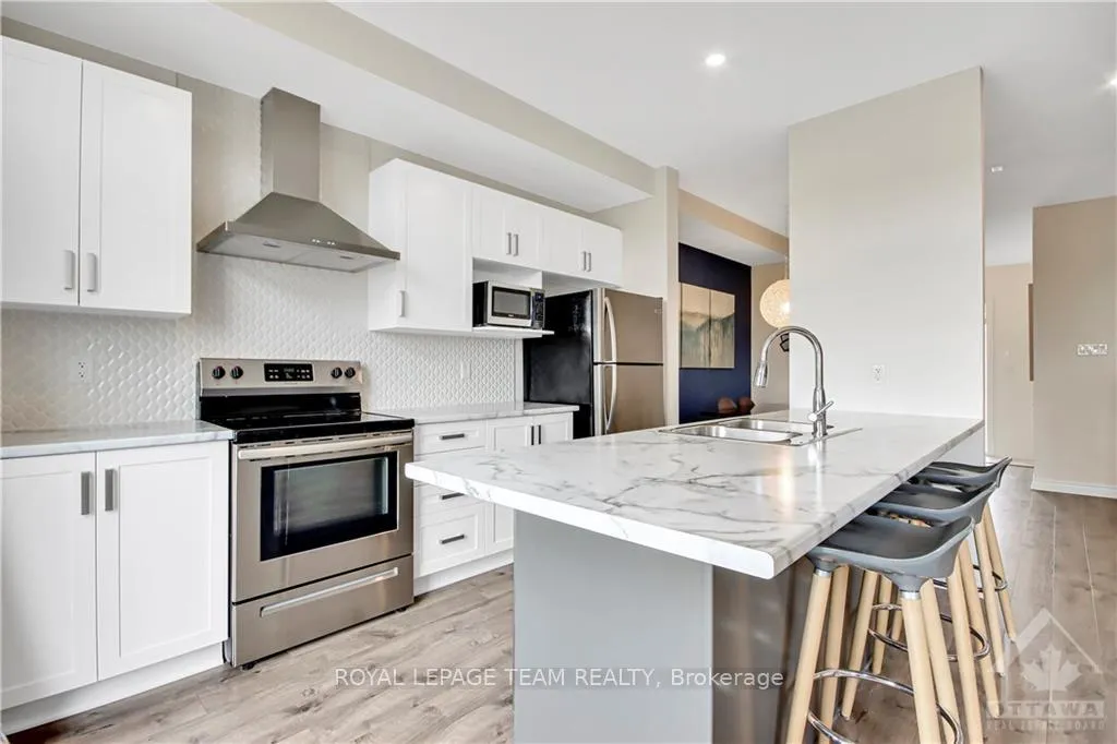 Photo 14 of 243 Kimpton Drive, Ottawa, Stittsville (North) — HOMEH