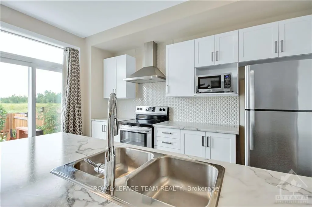 Photo 16 of 243 Kimpton Drive, Ottawa, Stittsville (North) — HOMEH